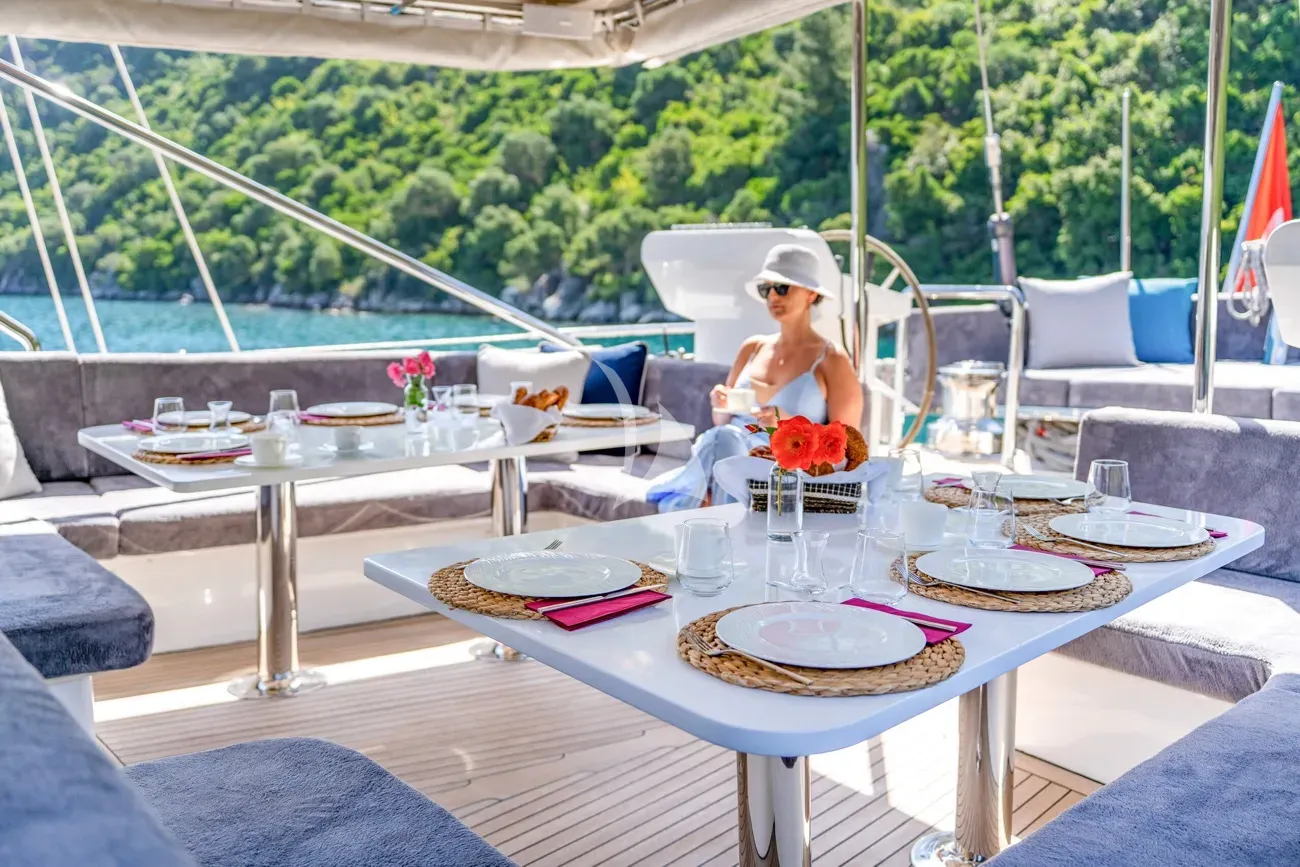 levante_yacht