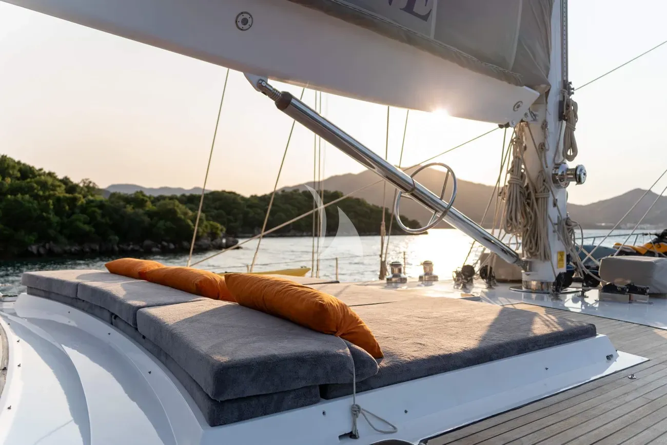 levante_yacht