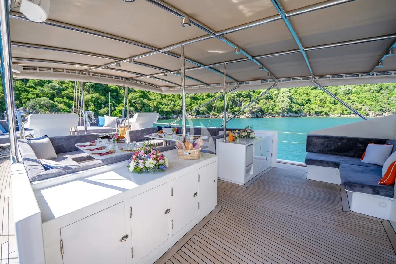 levante_yacht