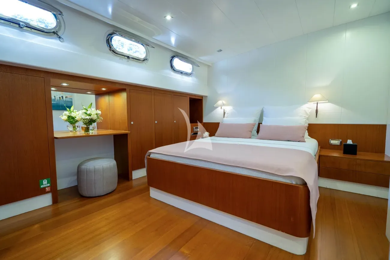 levante_yacht