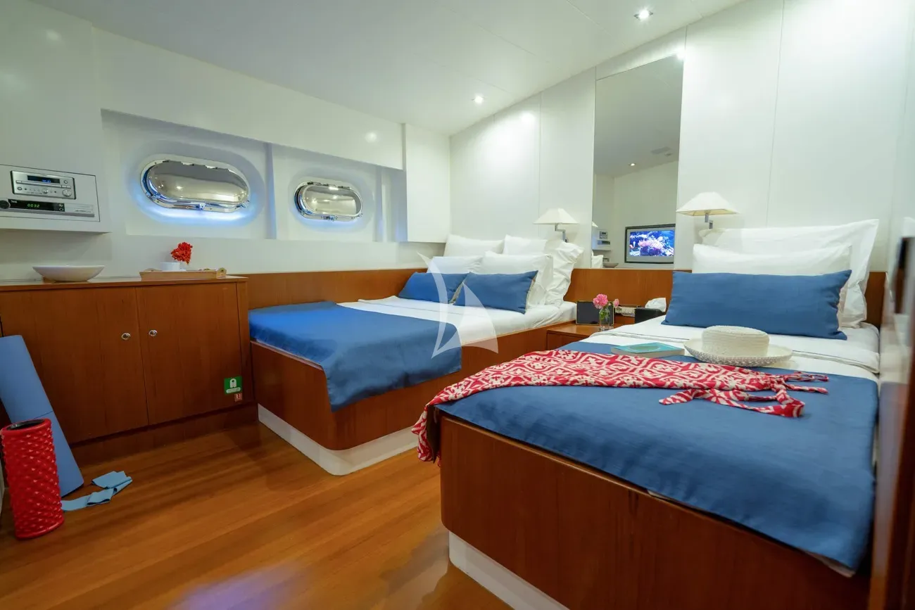 levante_yacht