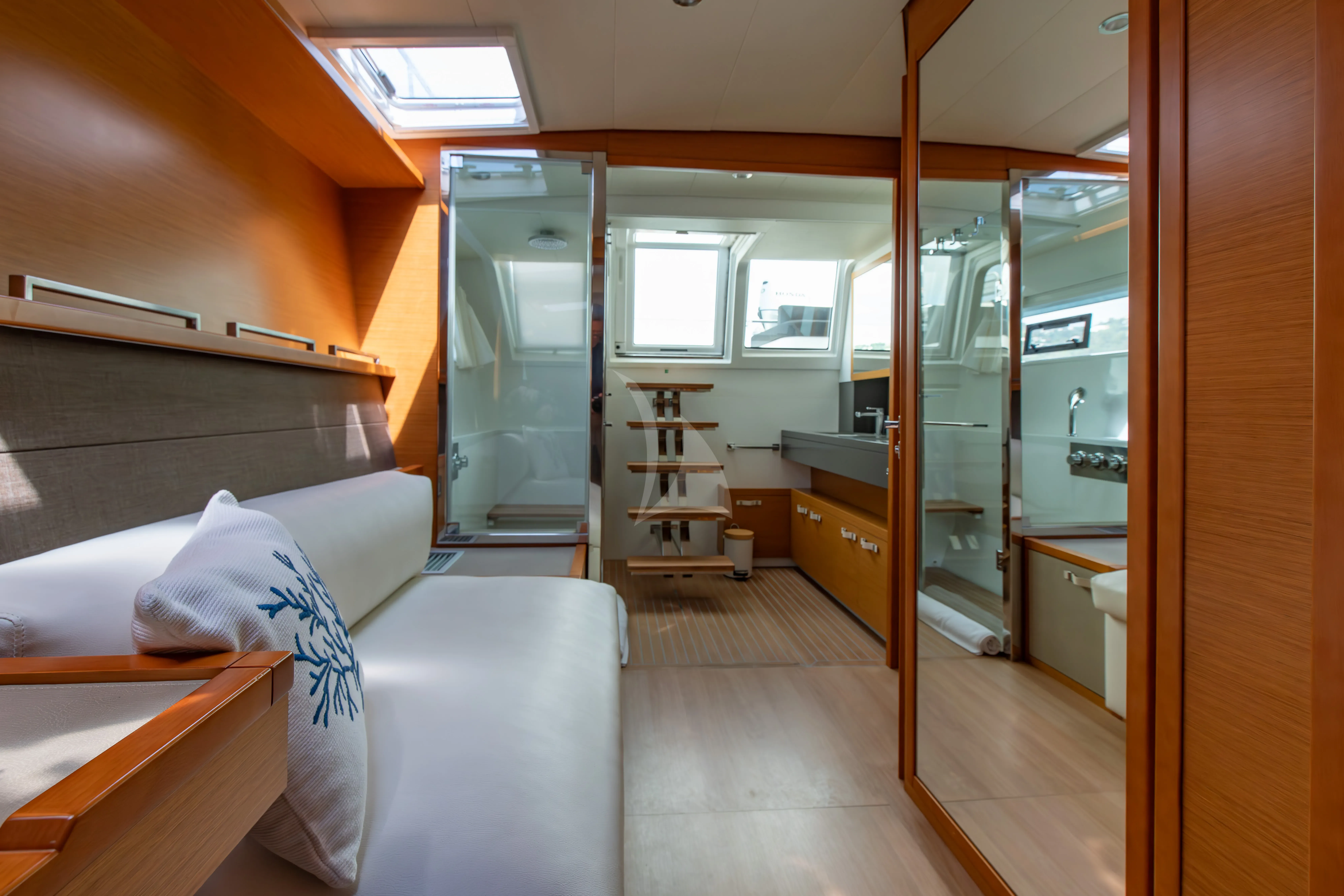 levante_yacht