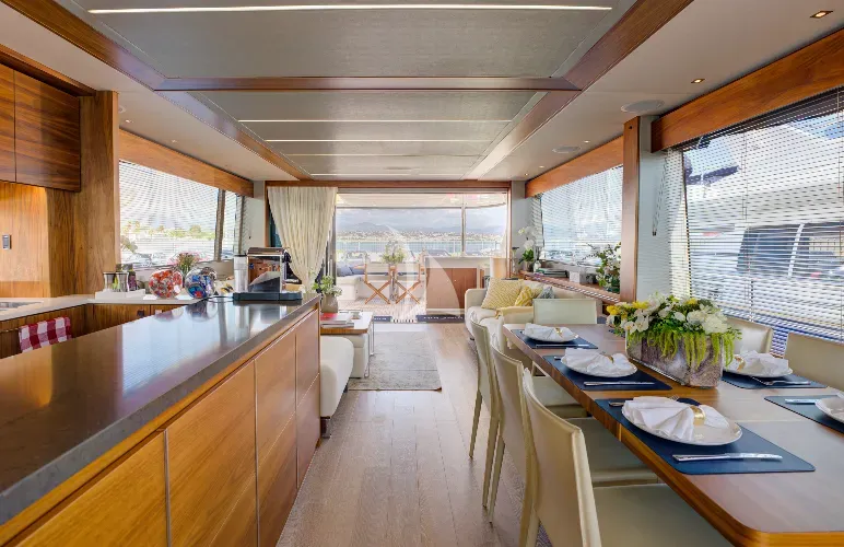 levante_yacht