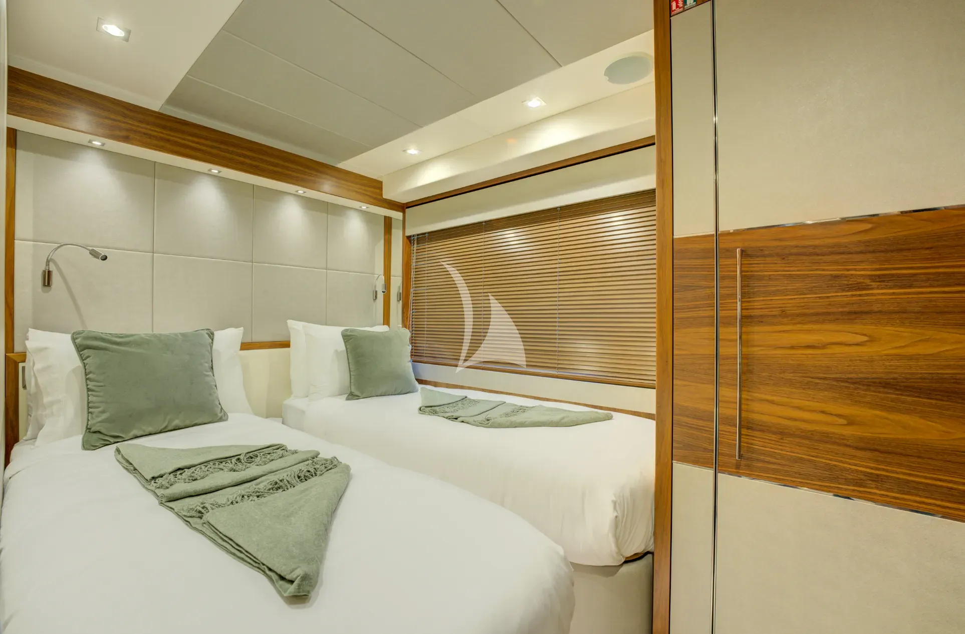 levante_yacht