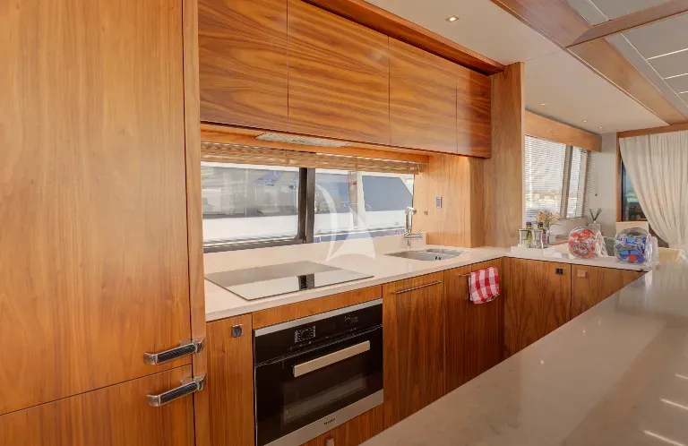 levante_yacht