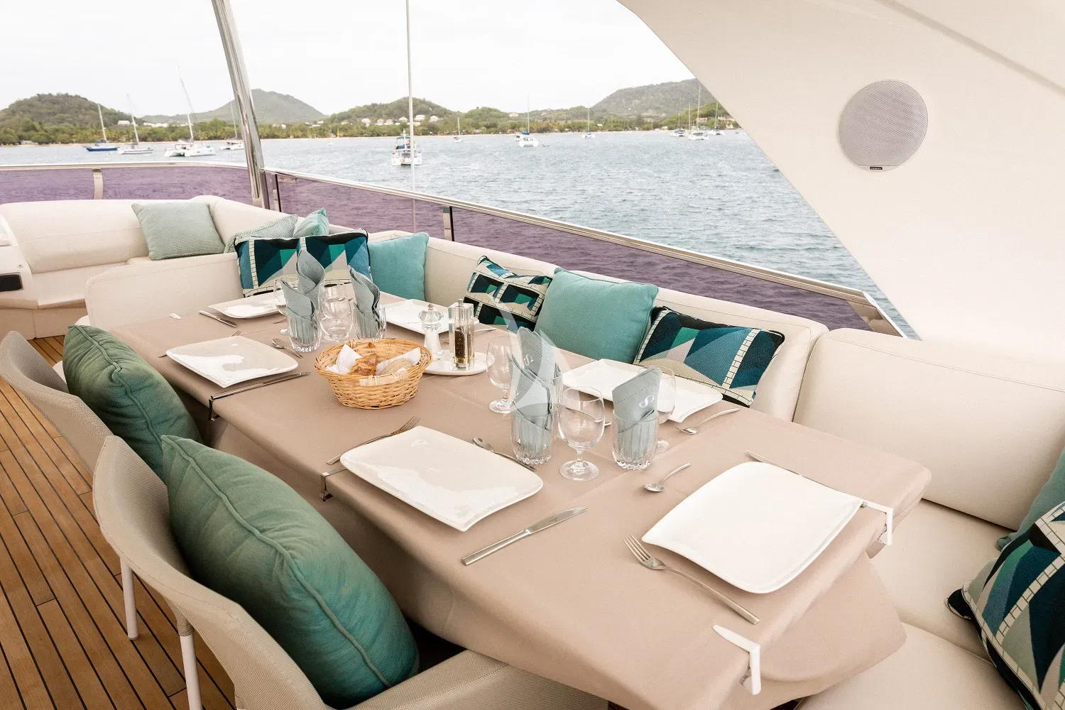levante_yacht