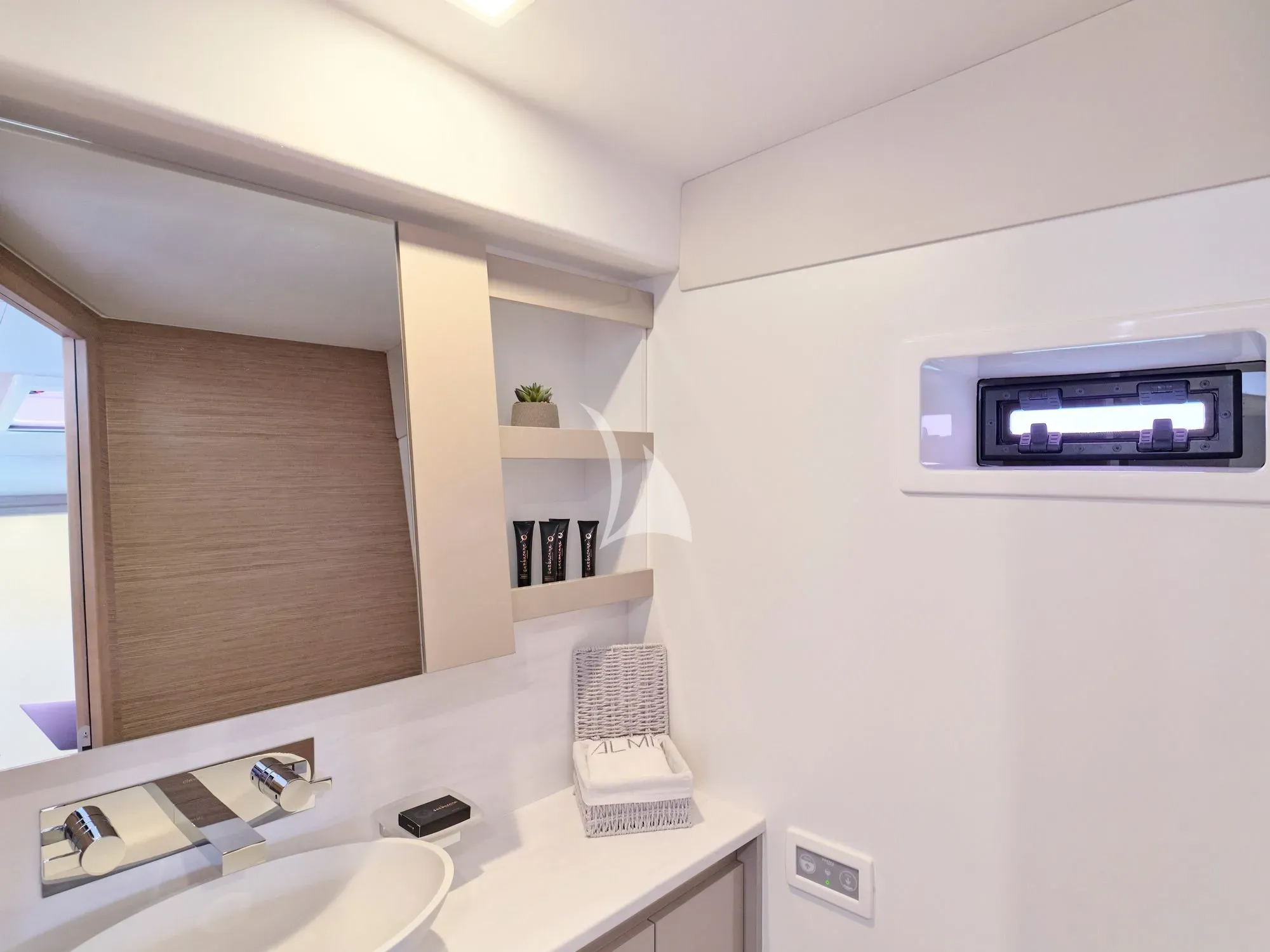 levante_yacht