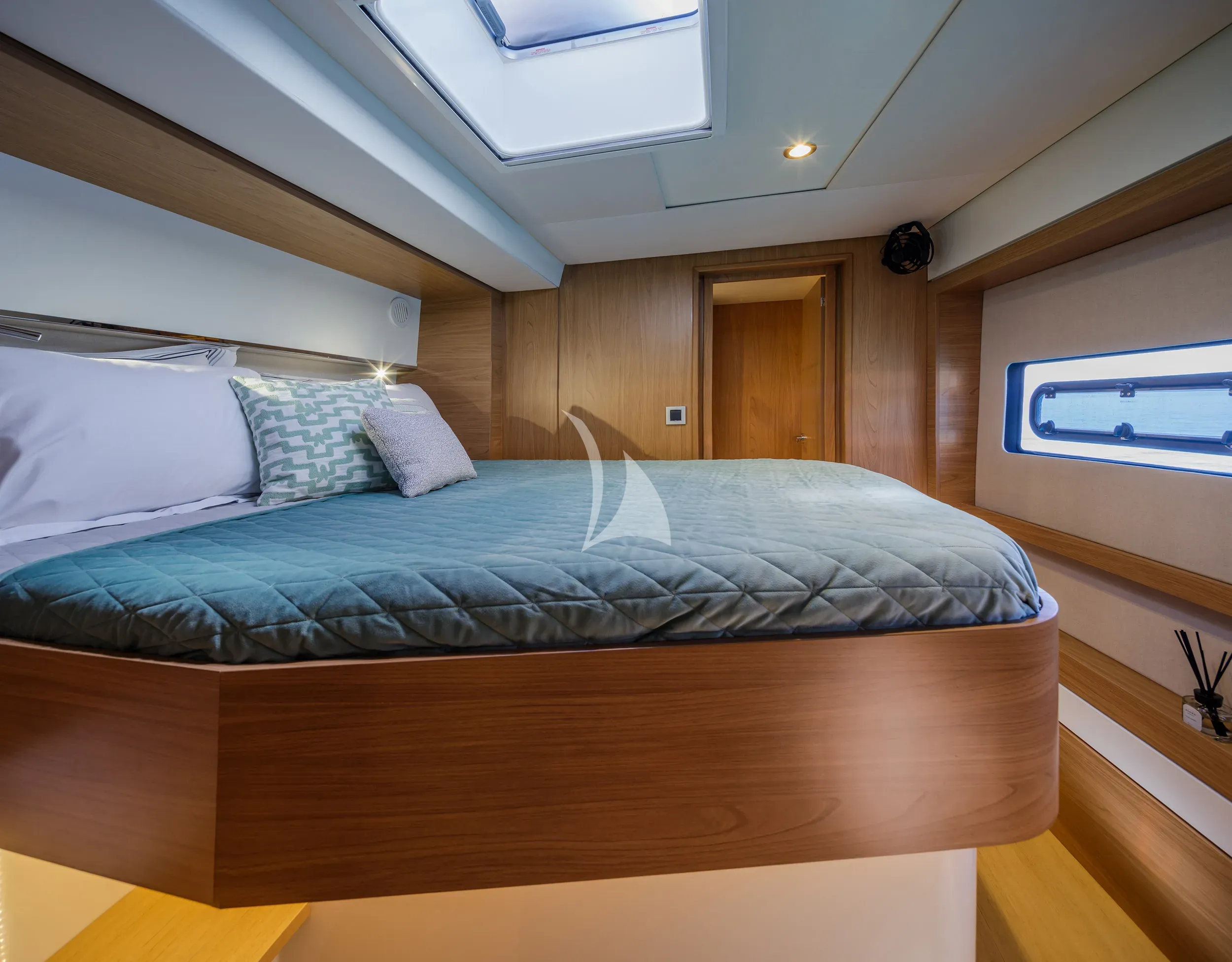 levante_yacht