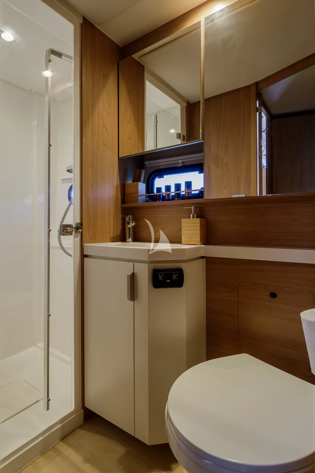levante_yacht