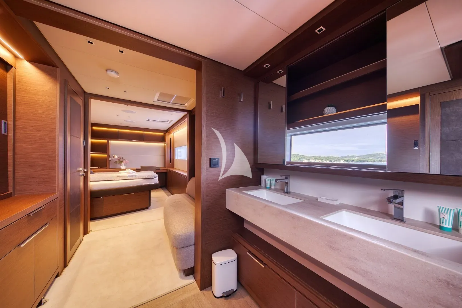levante_yacht
