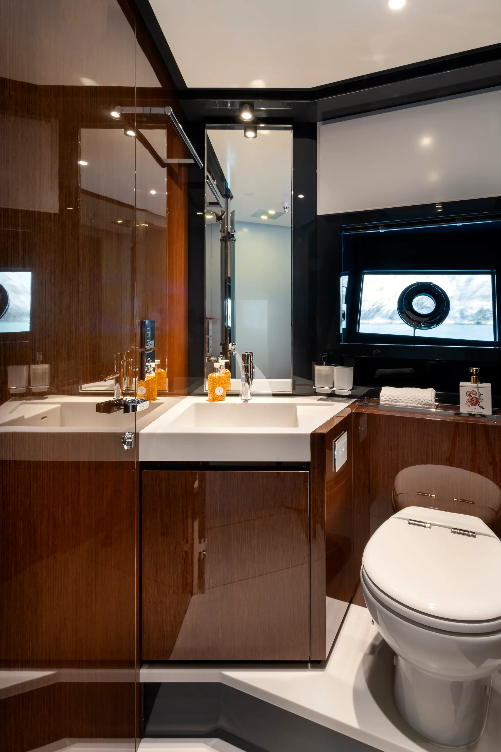 levante_yacht