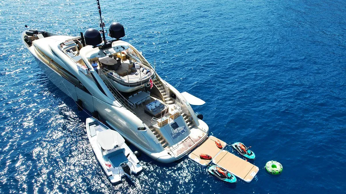 levante_yacht