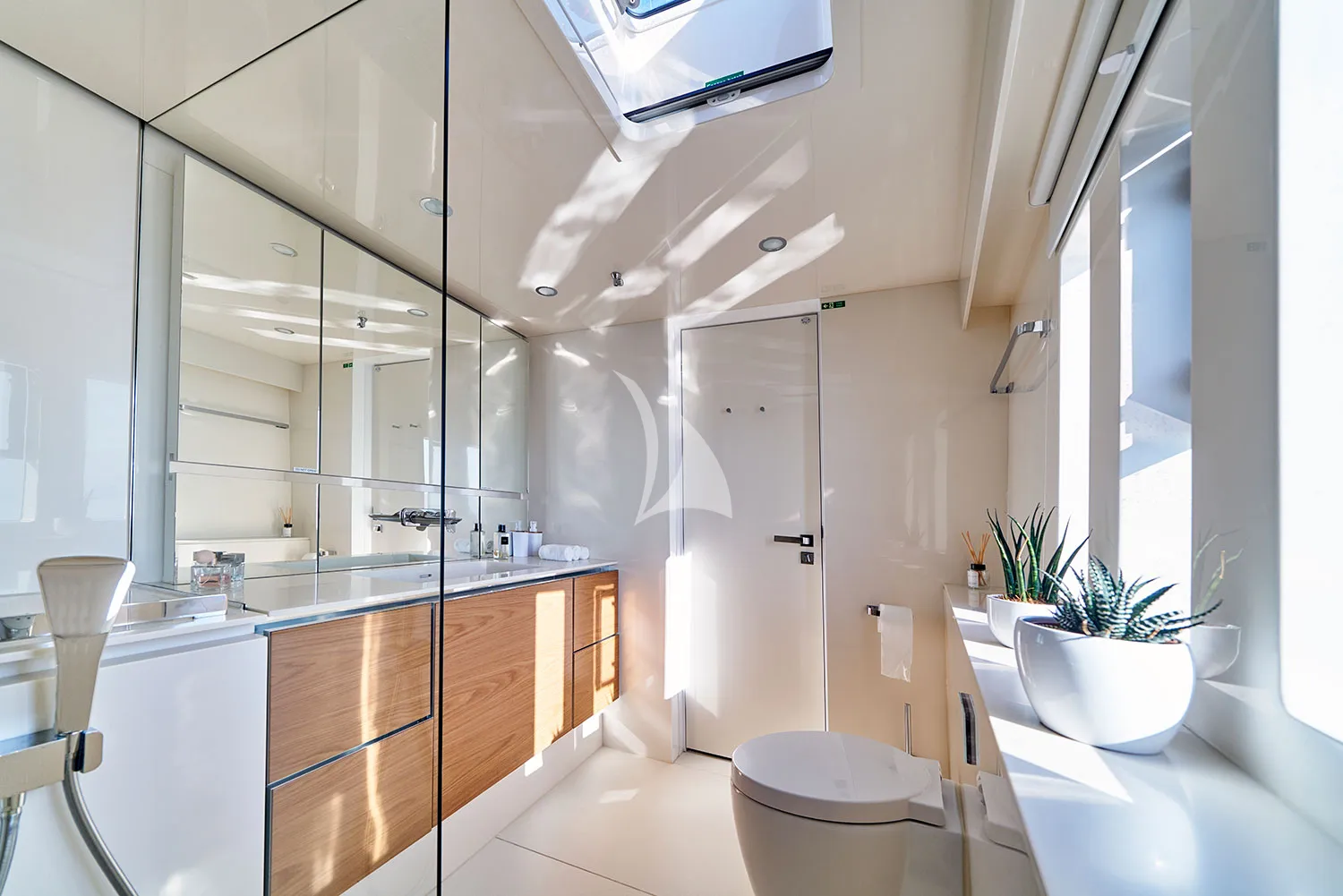 levante_yacht