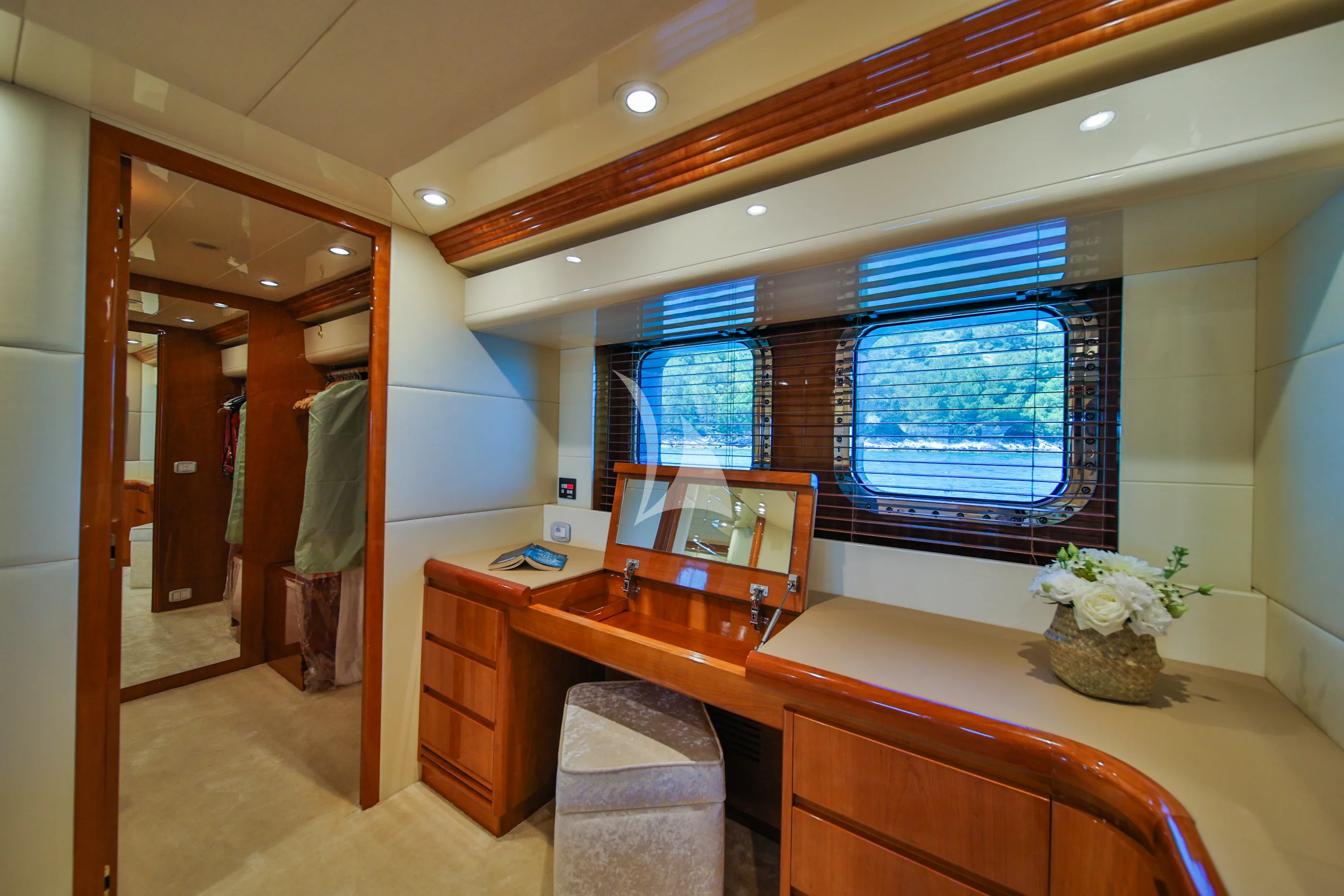 levante_yacht