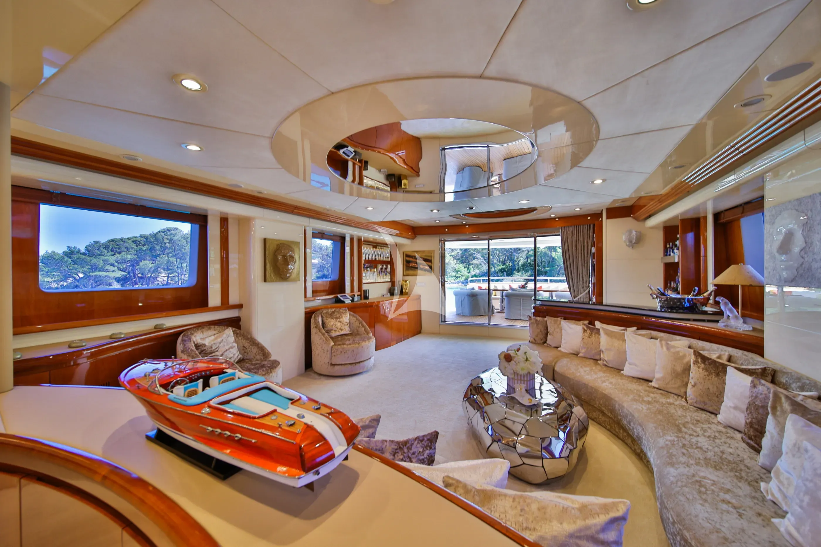levante_yacht