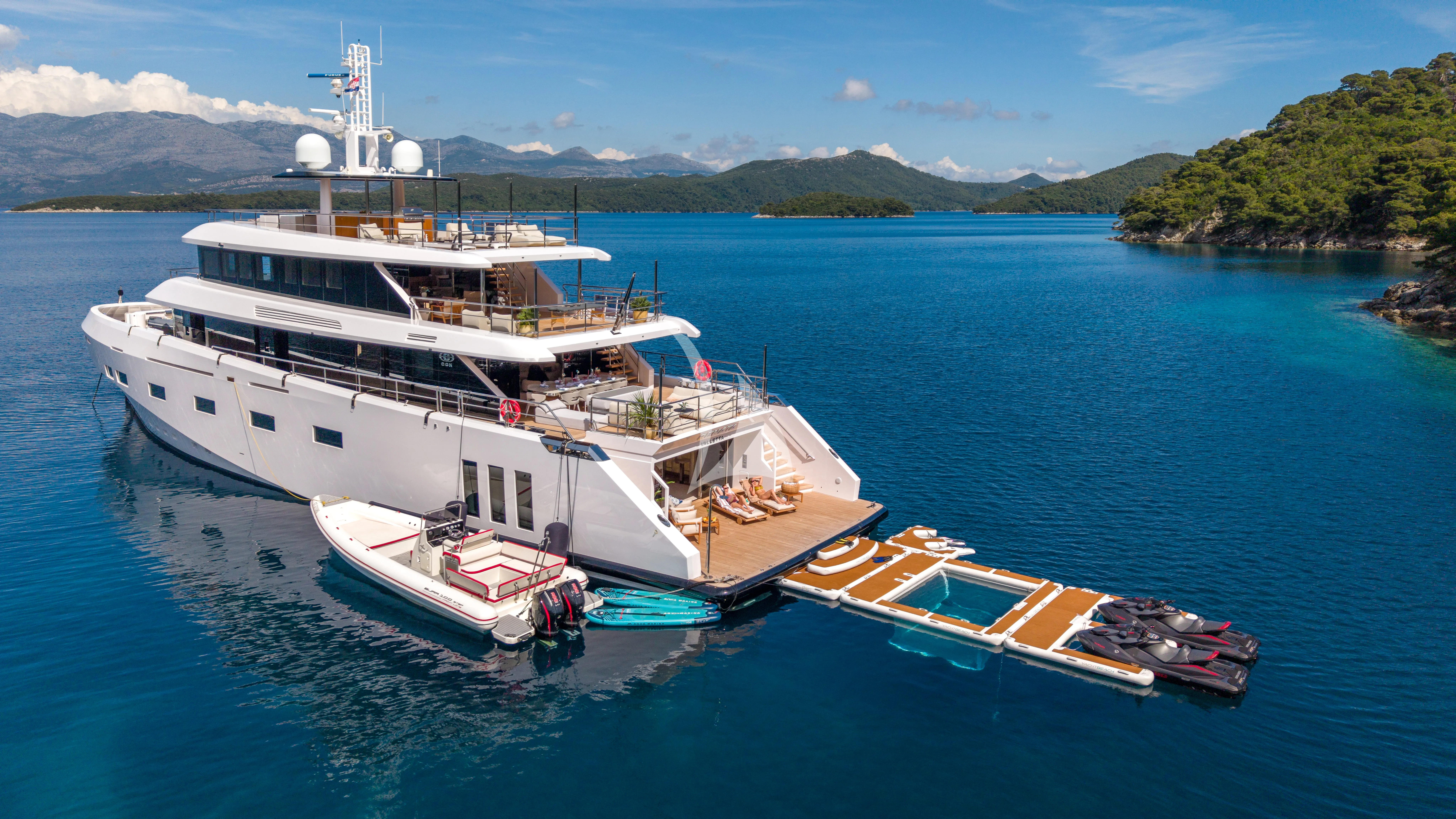 levante_yacht