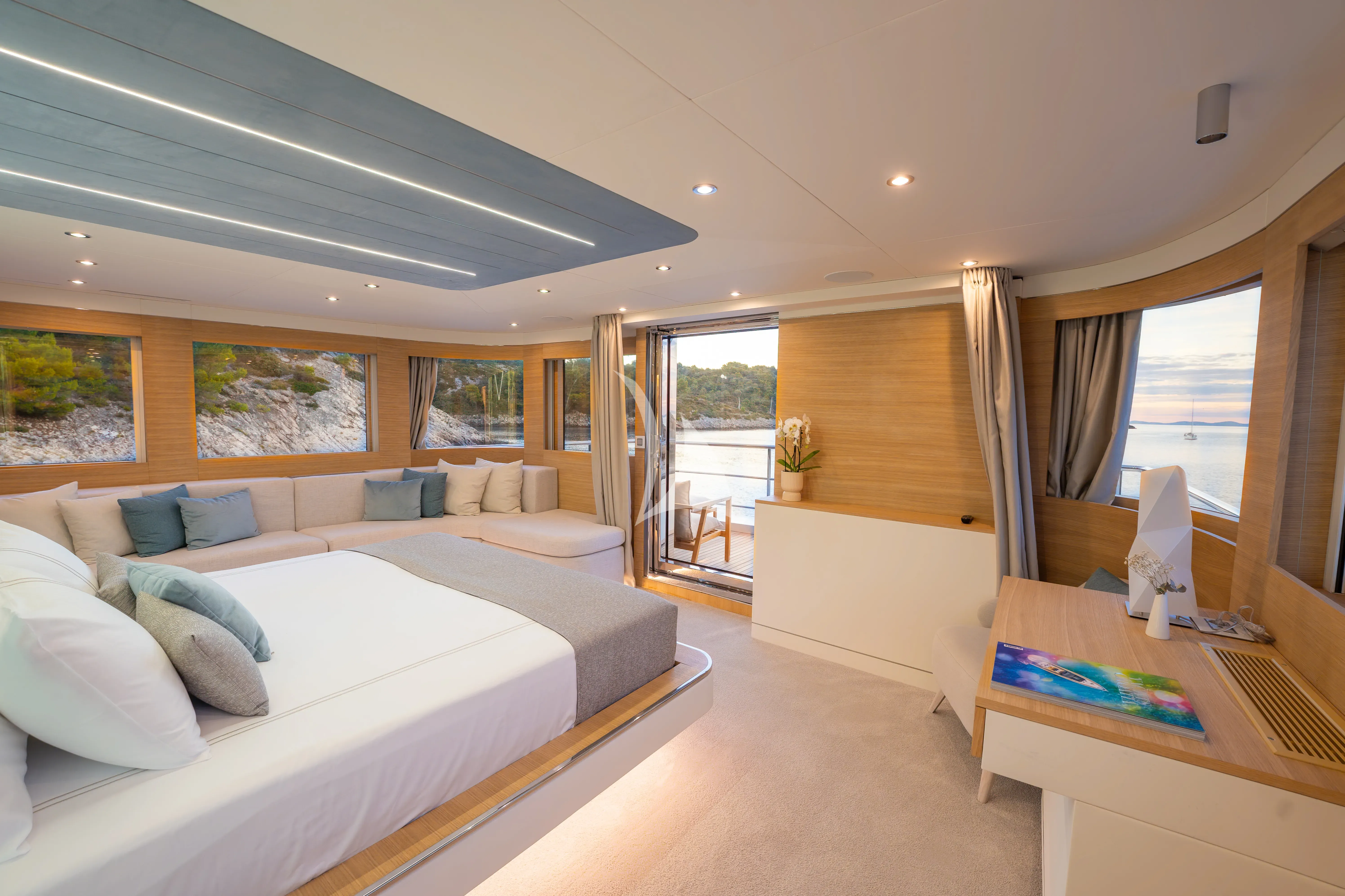 levante_yacht