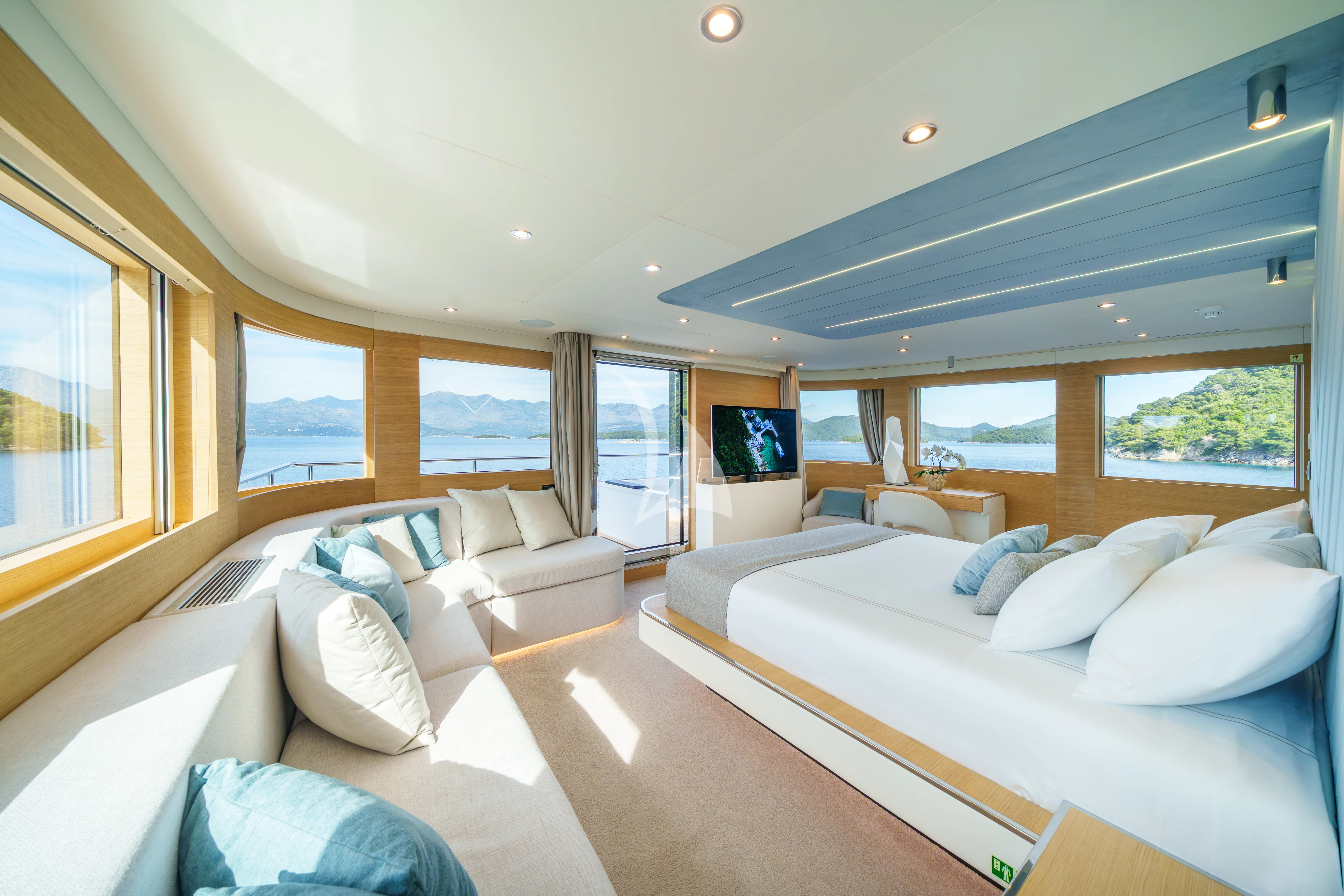 levante_yacht