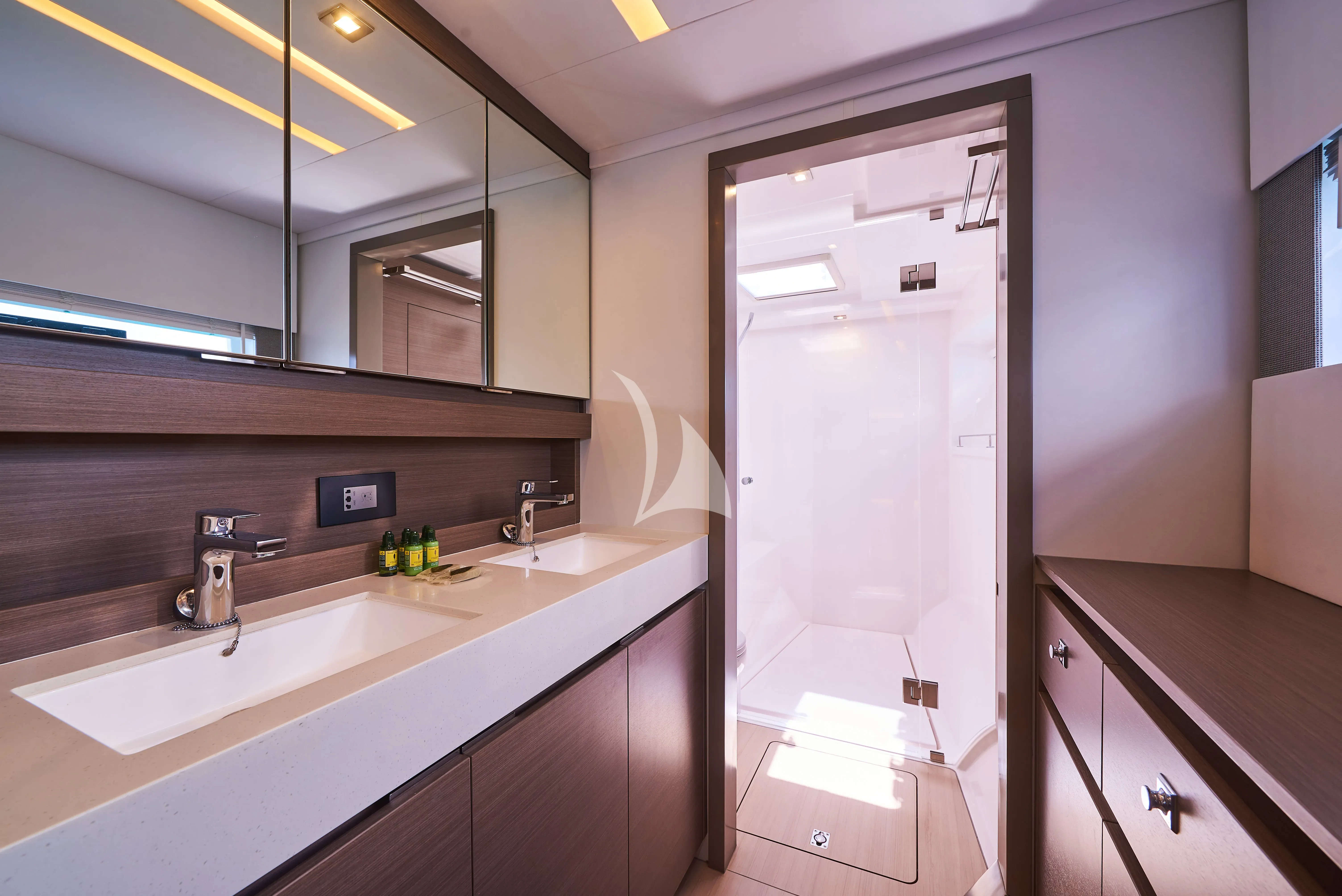 levante_yacht