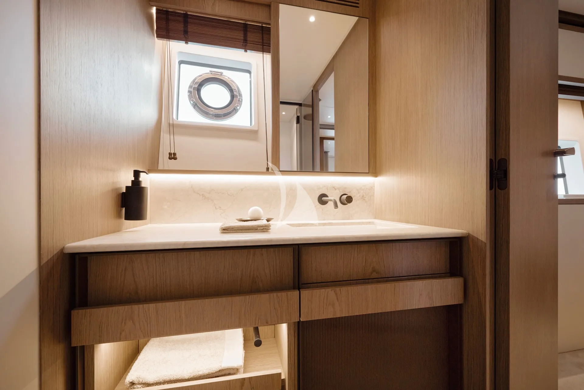 levante_yacht