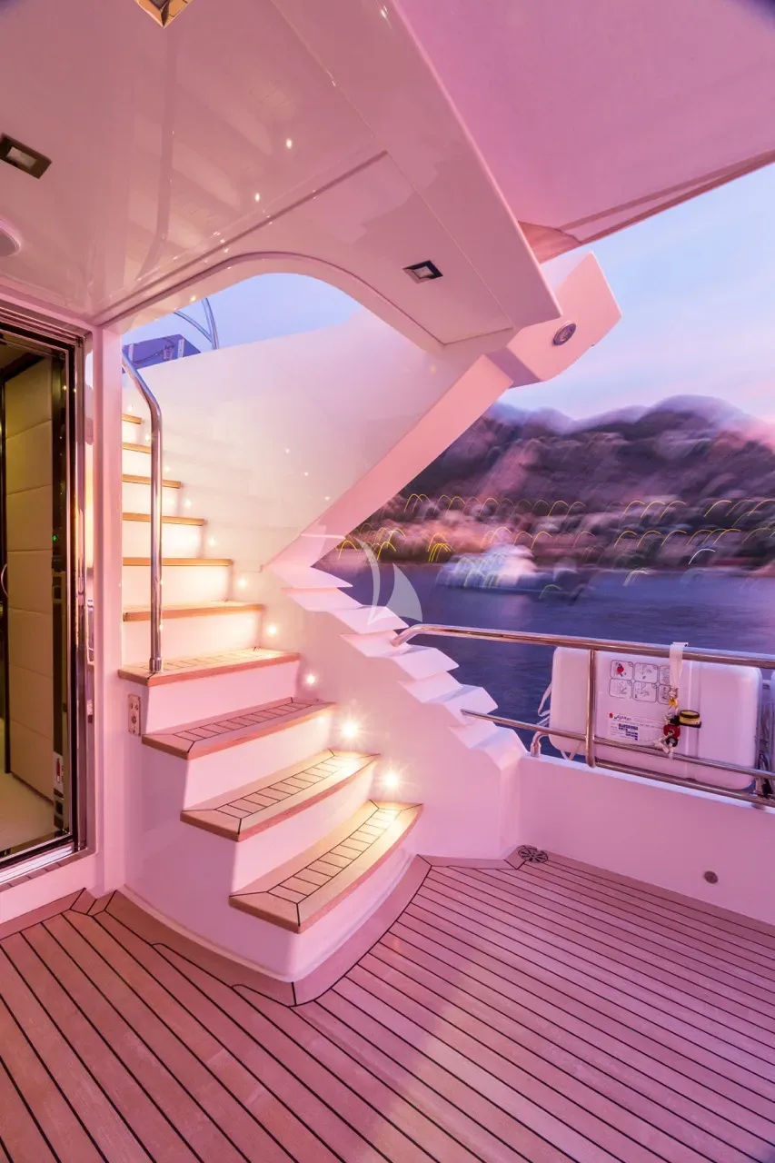levante_yacht