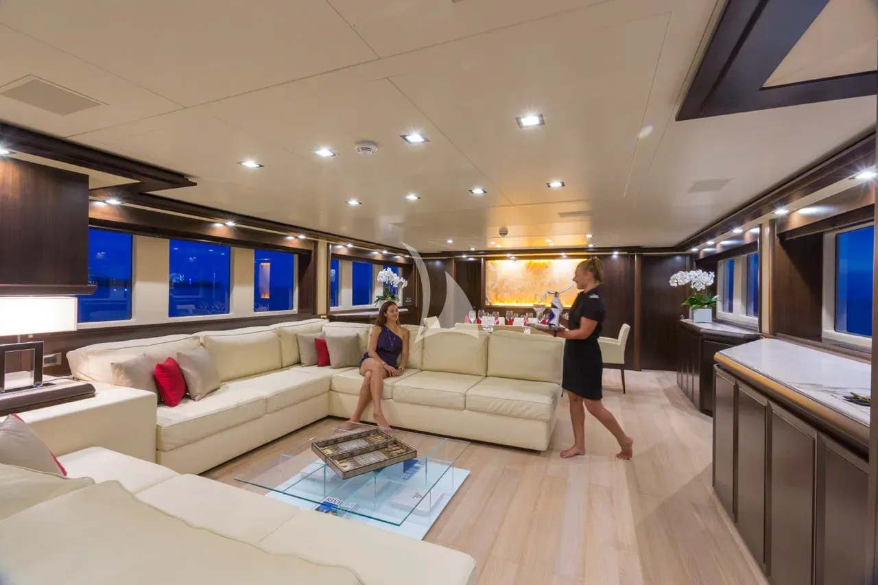 levante_yacht