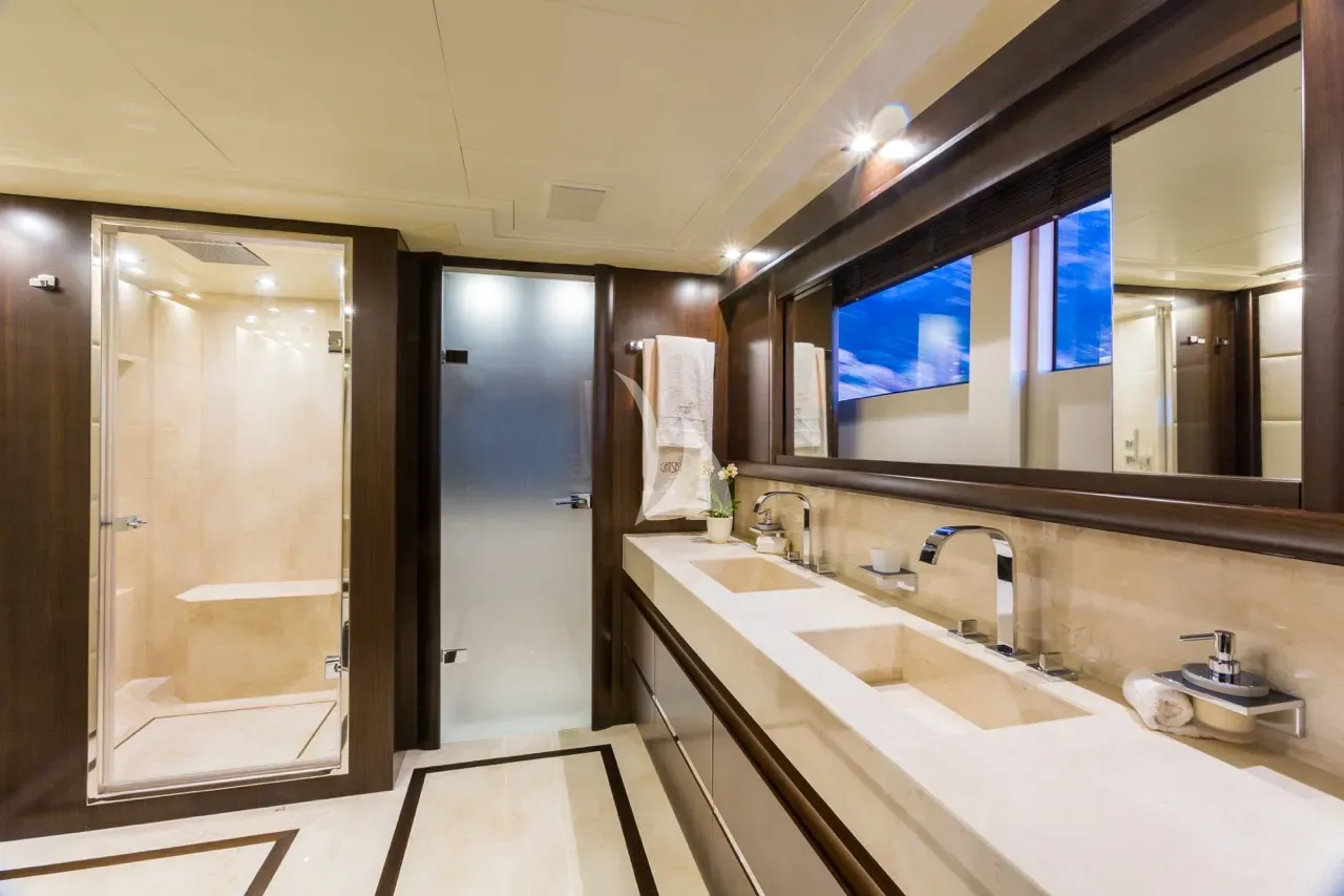 levante_yacht
