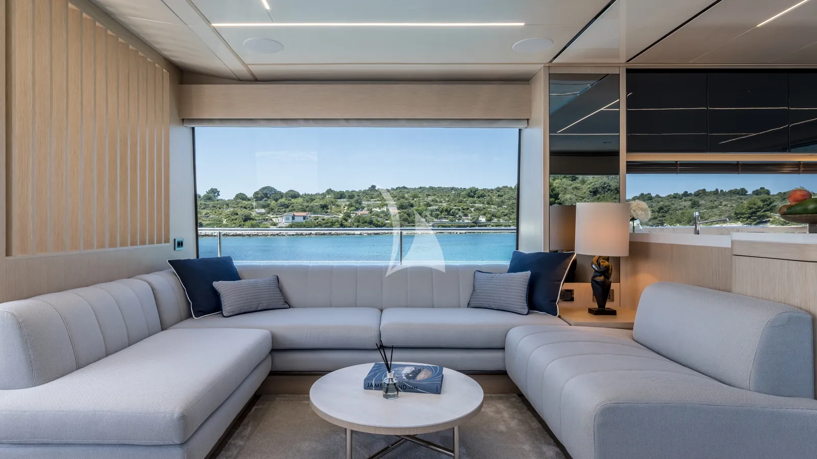 levante_yacht