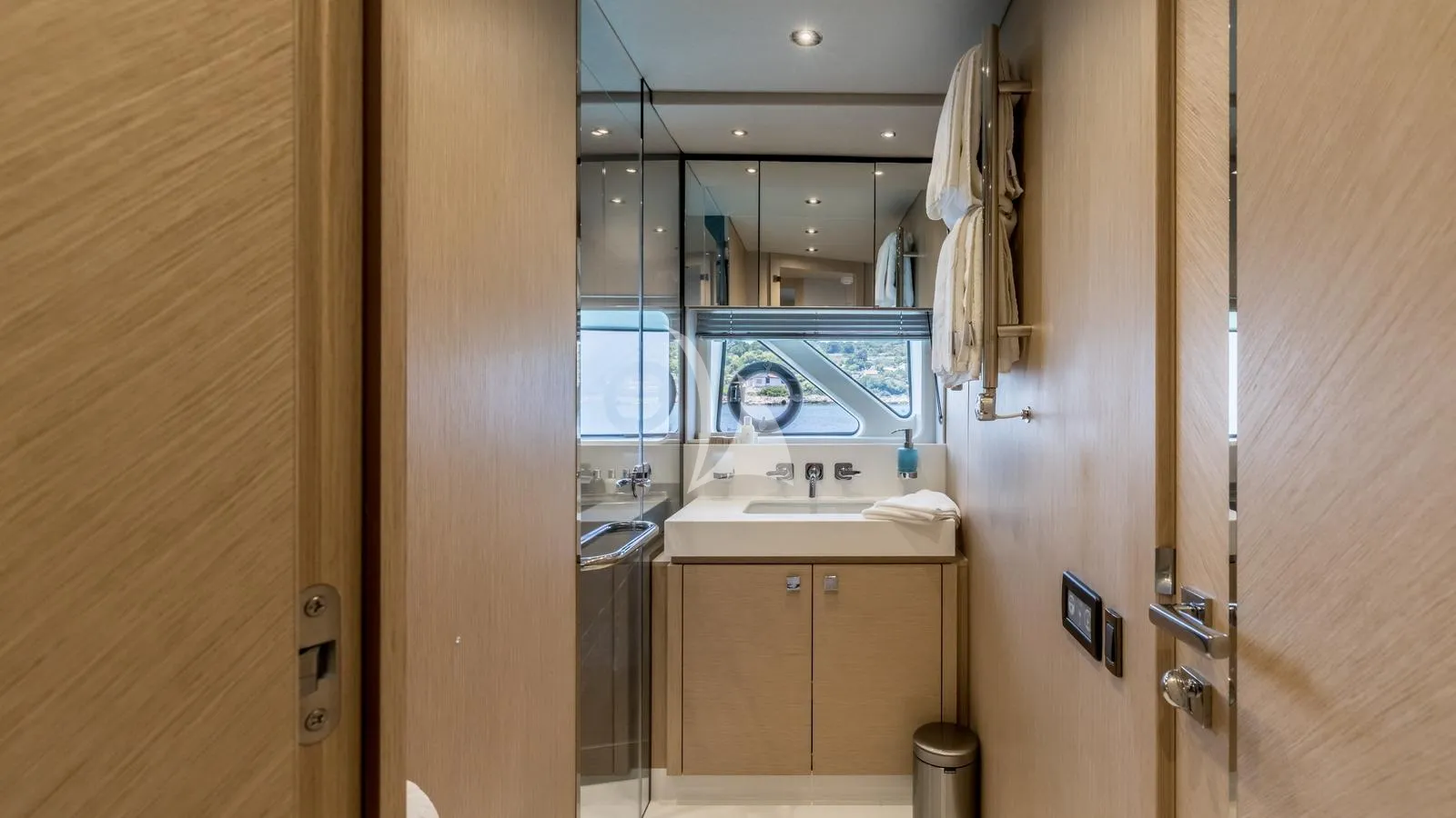 levante_yacht