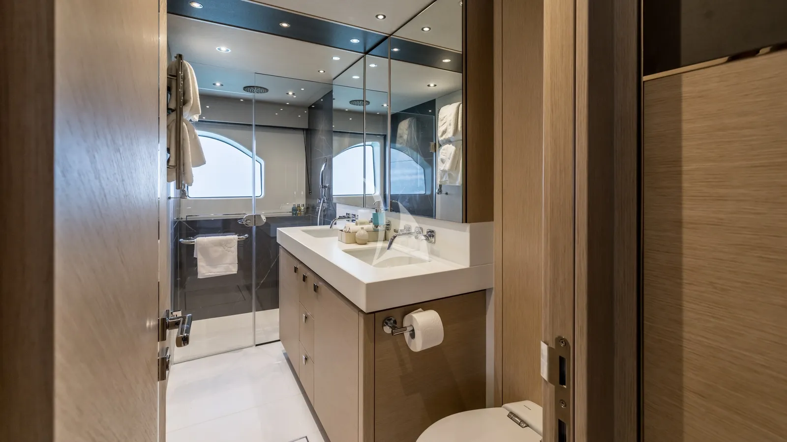 levante_yacht