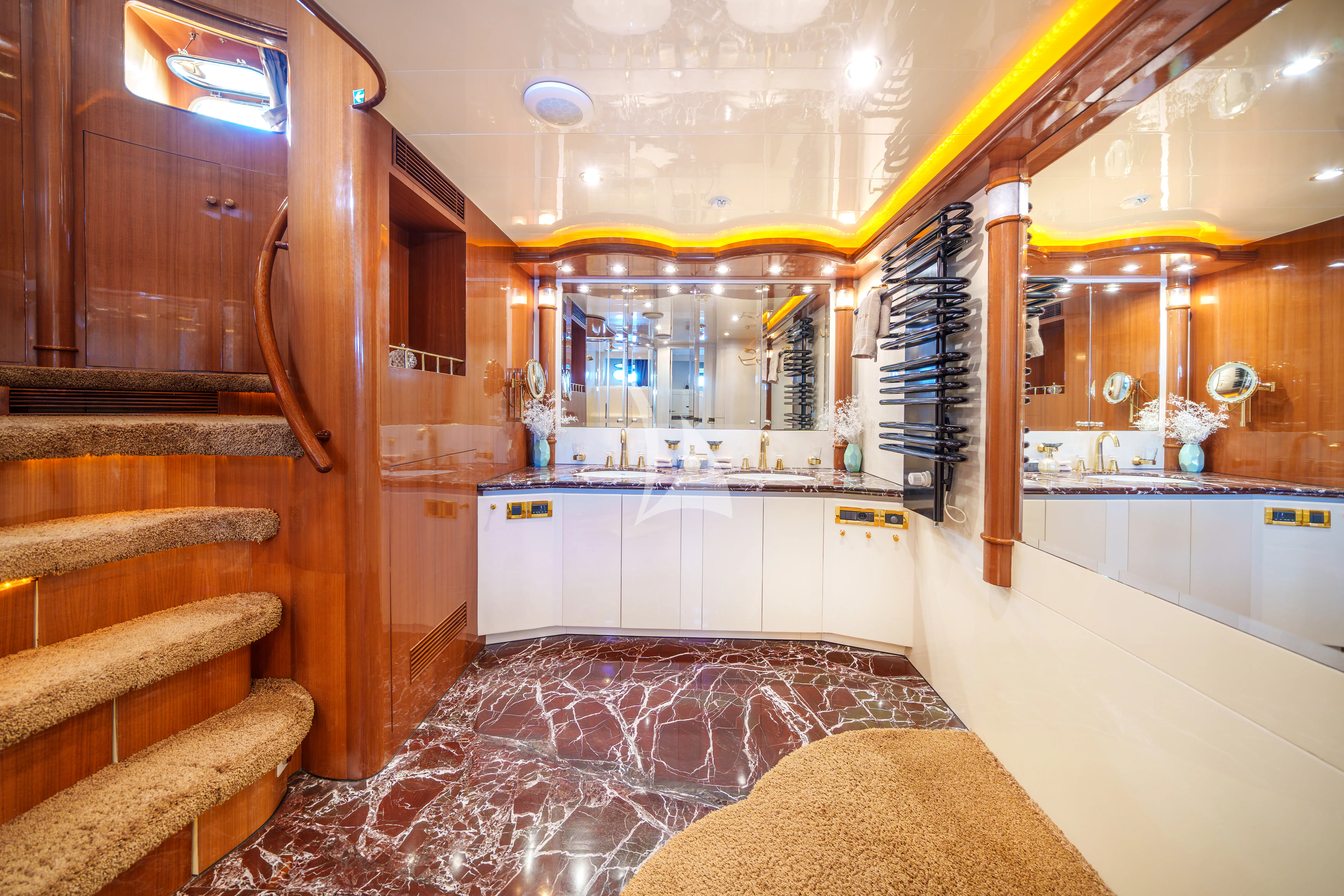 levante_yacht