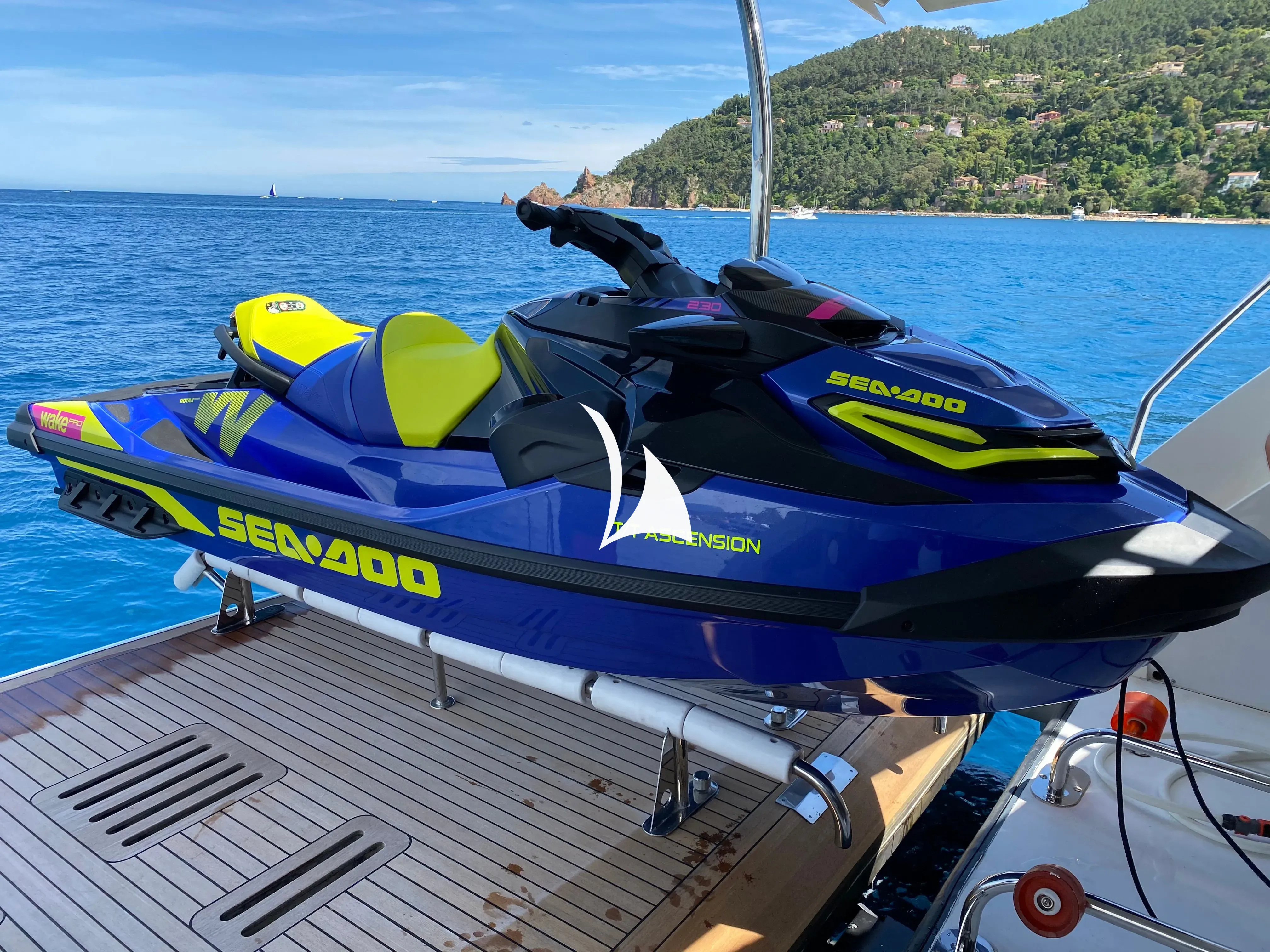 levante_yacht