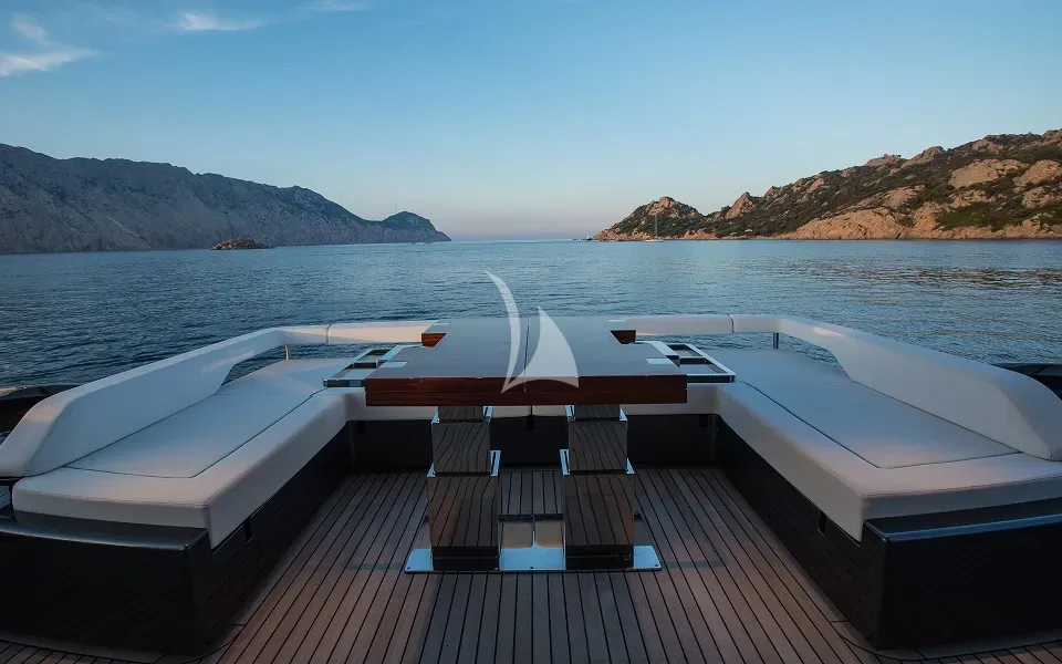 levante_yacht
