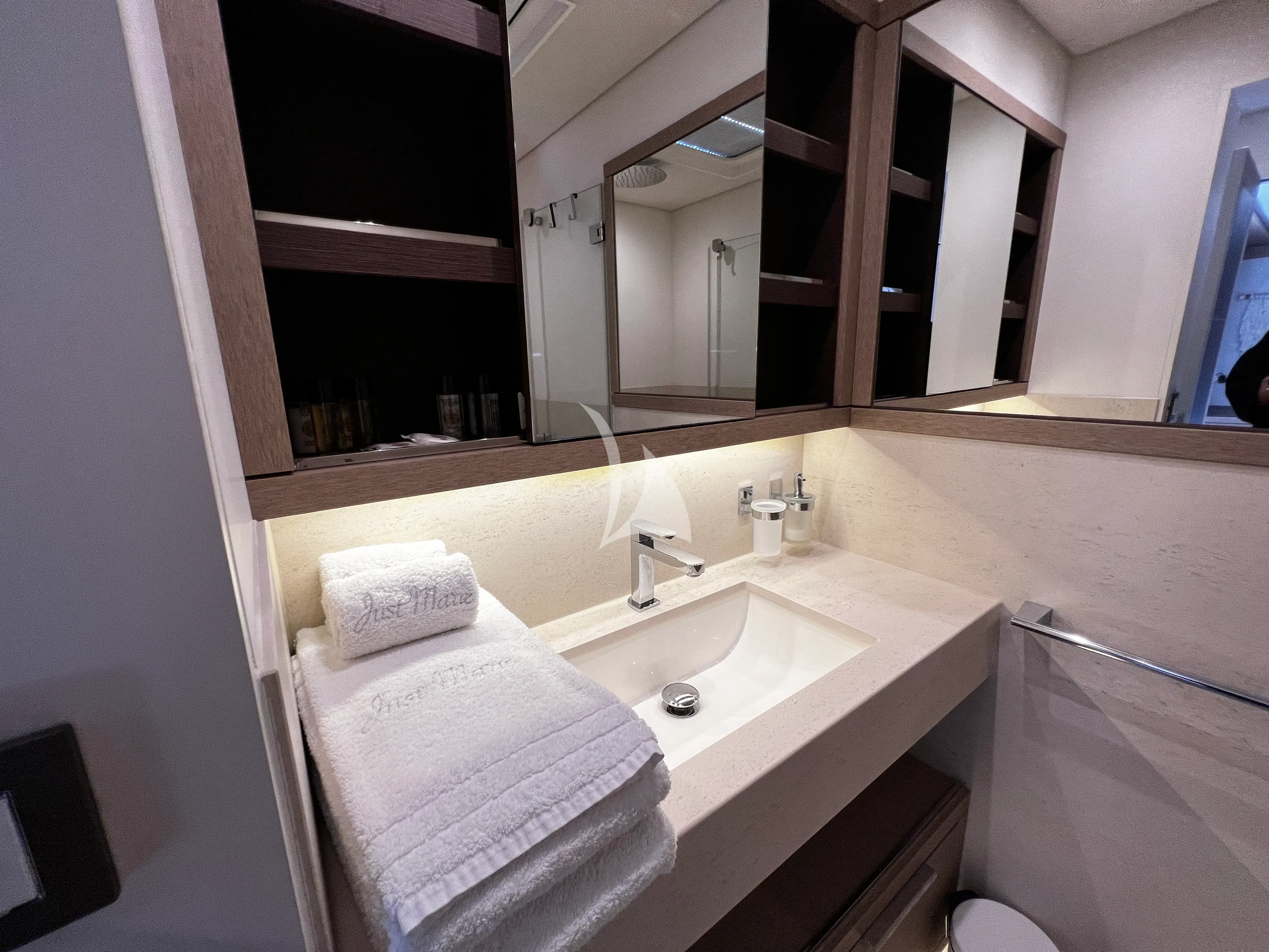 levante_yacht