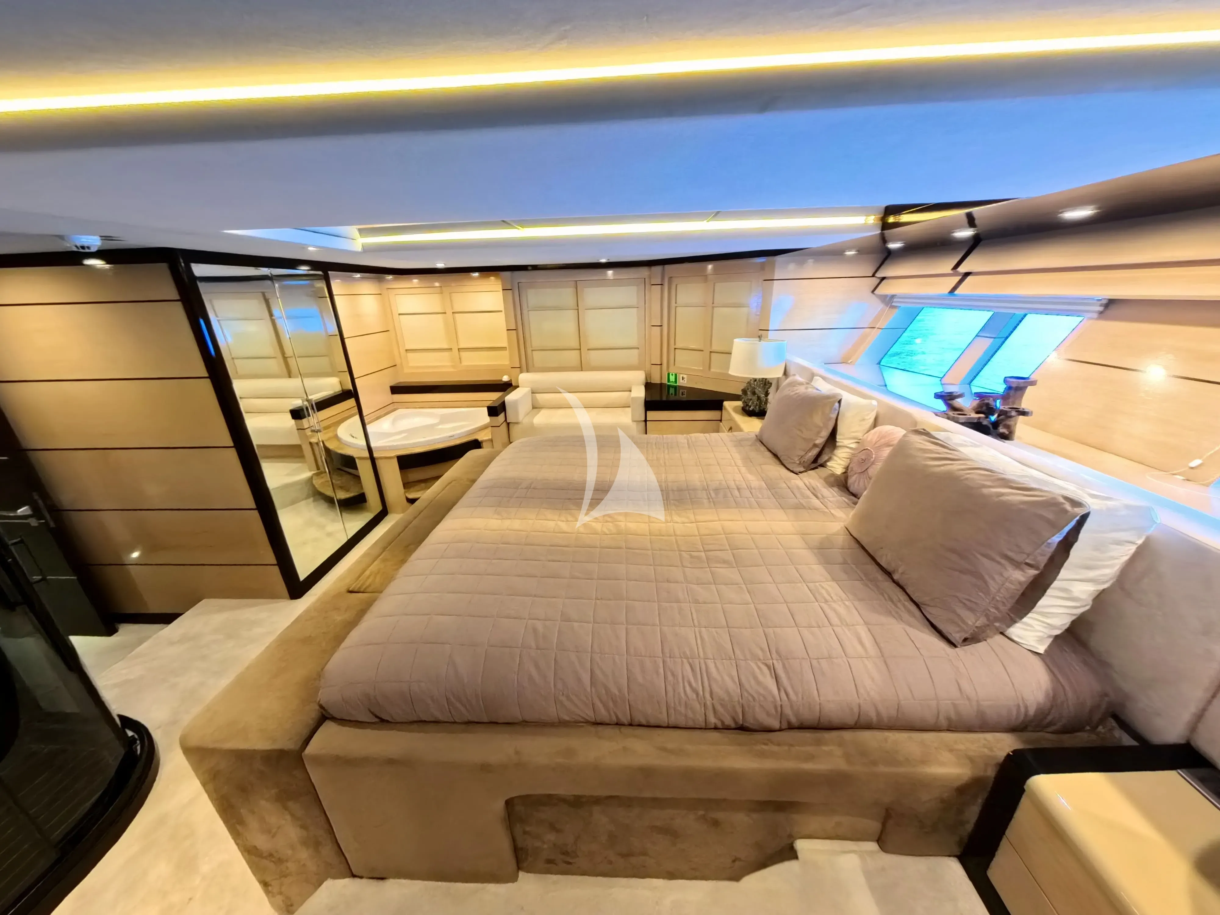 levante_yacht