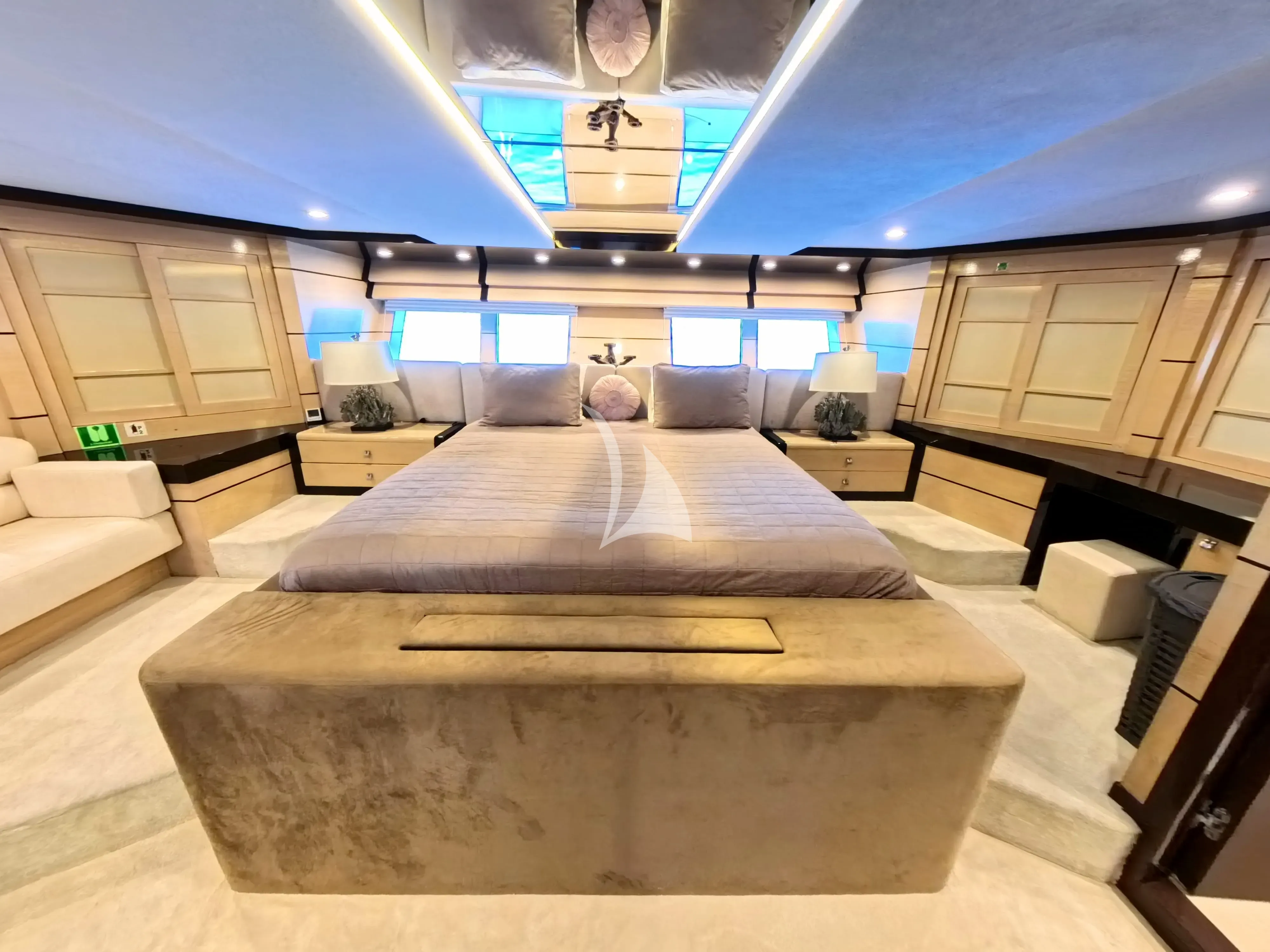 levante_yacht