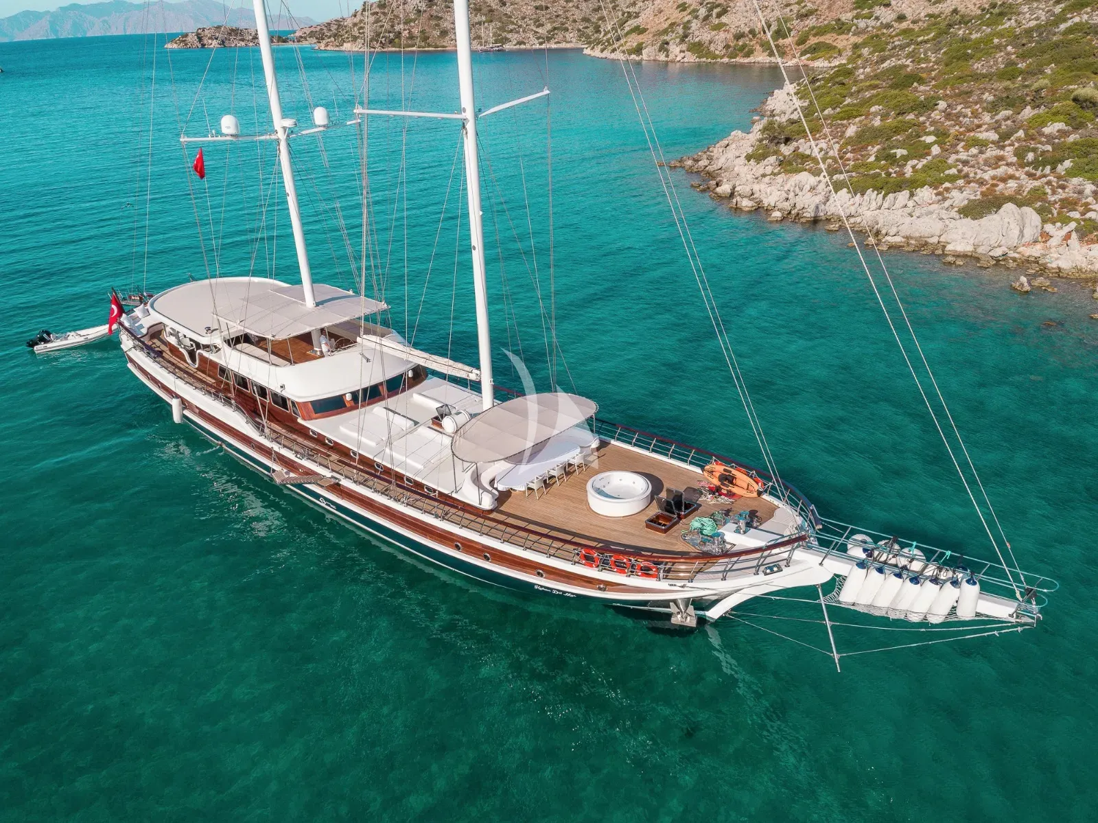 levante_yacht