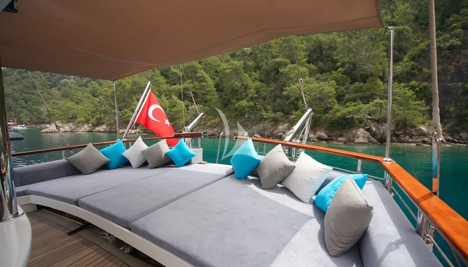 levante_yacht