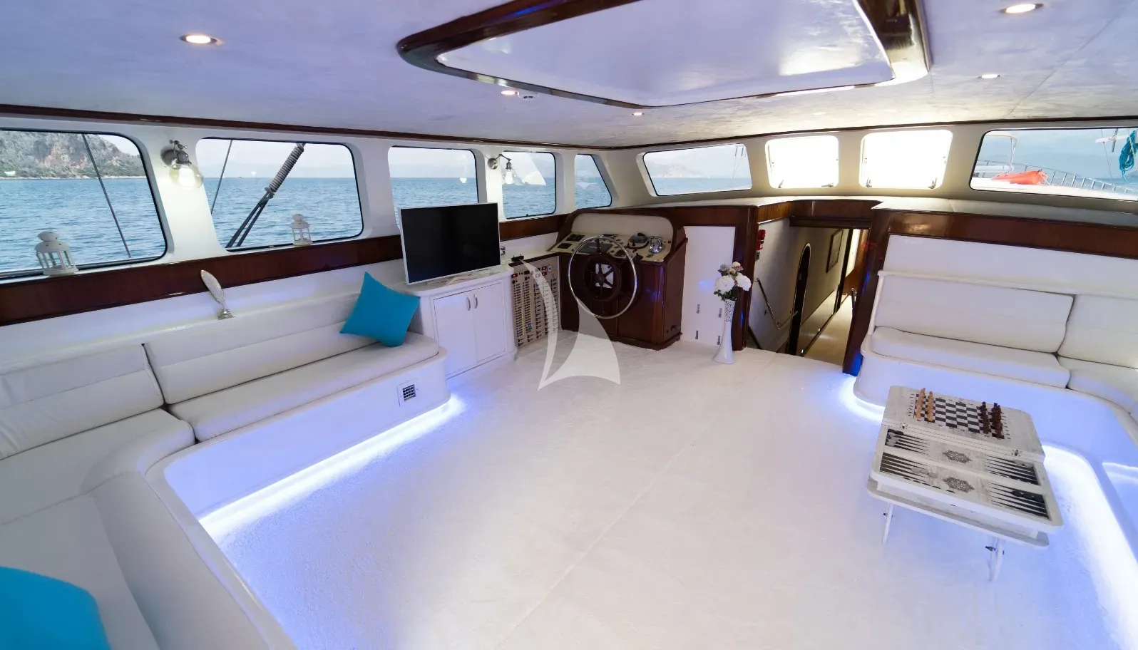 levante_yacht
