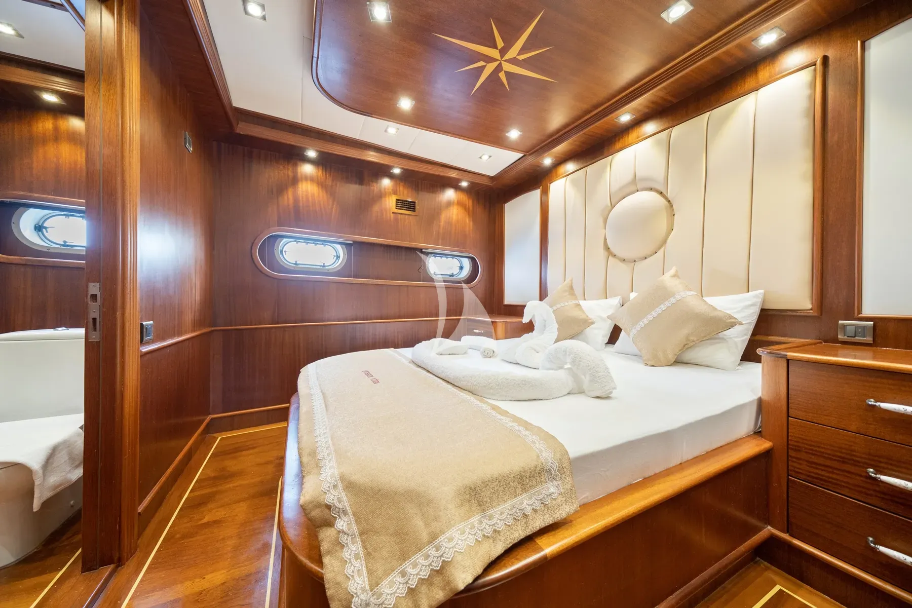 levante_yacht