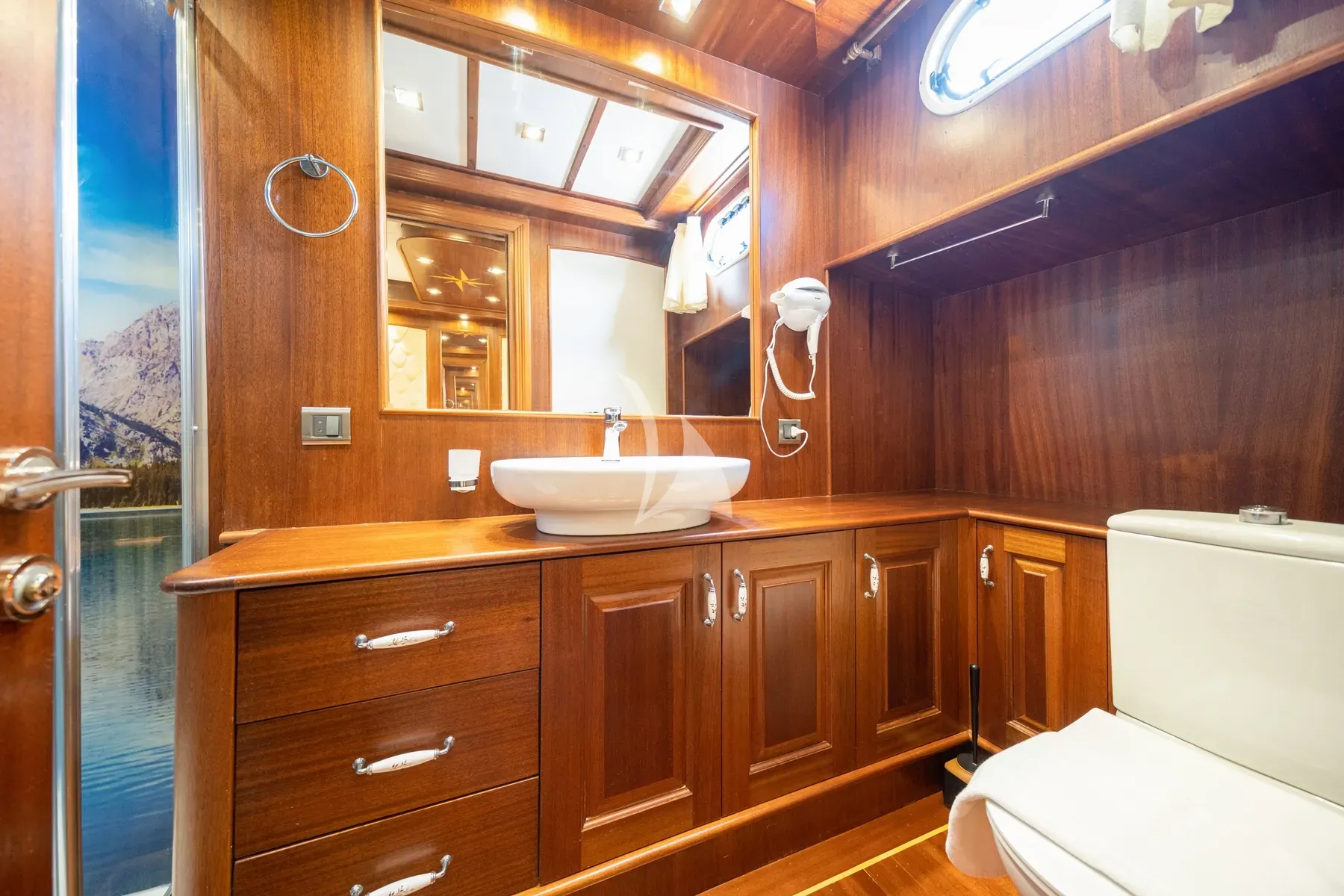 levante_yacht