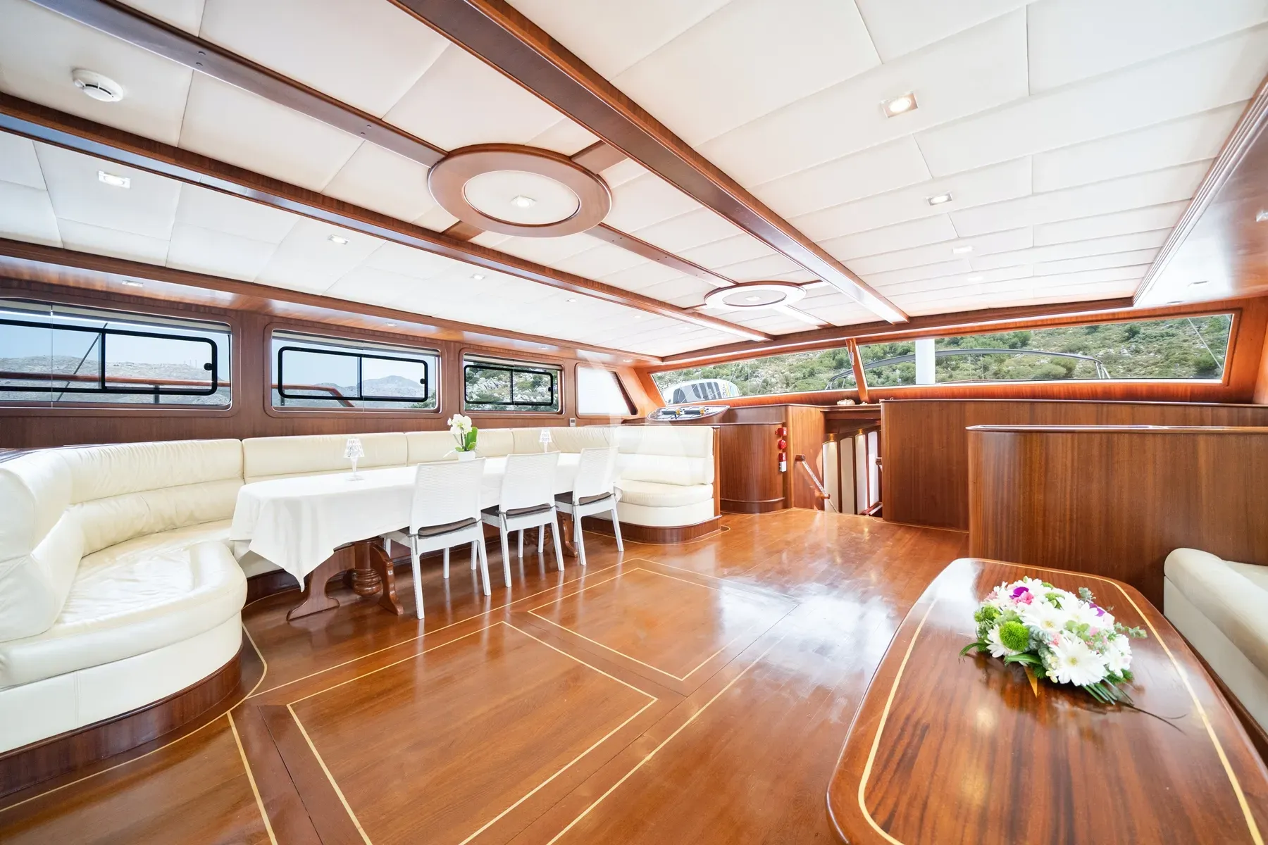levante_yacht