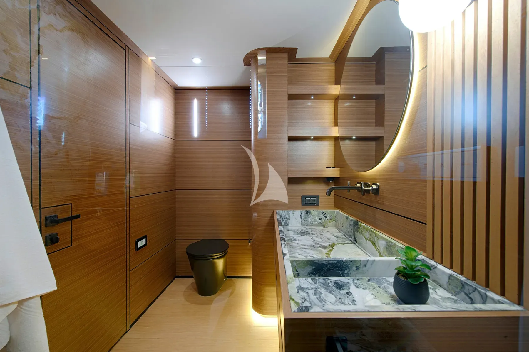 levante_yacht