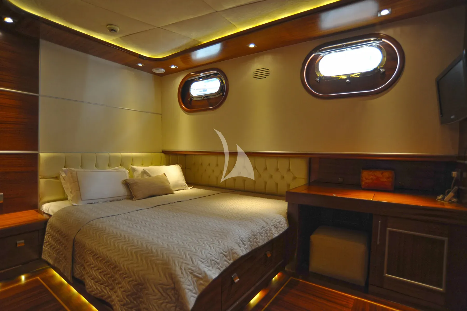 levante_yacht