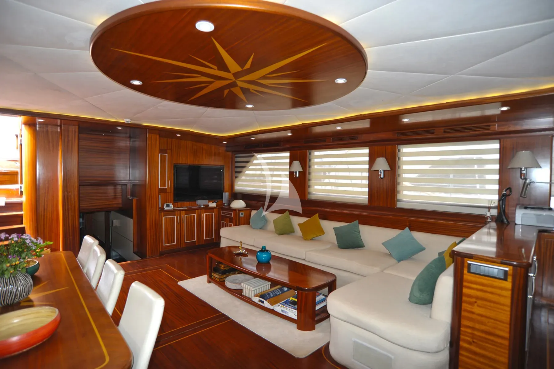 levante_yacht