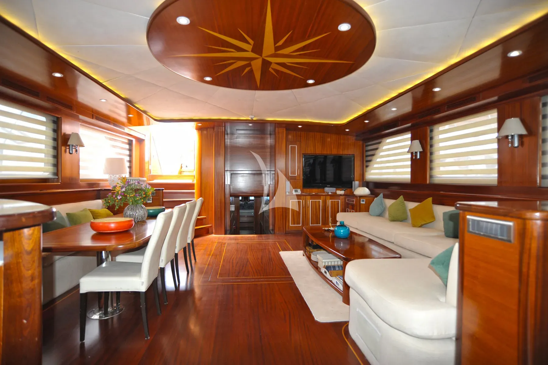 levante_yacht