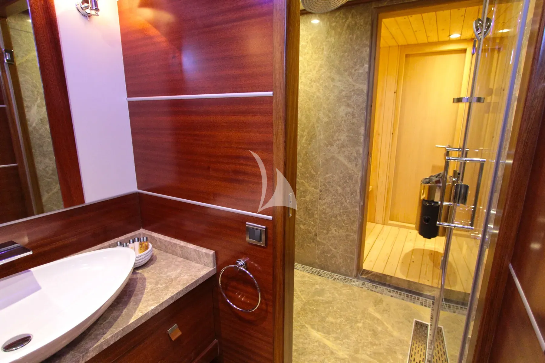 levante_yacht