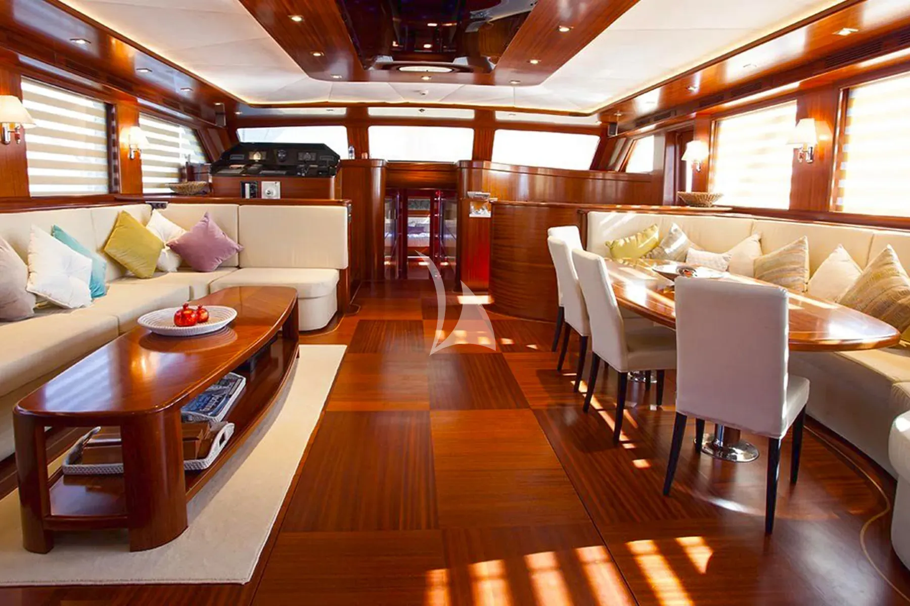 levante_yacht