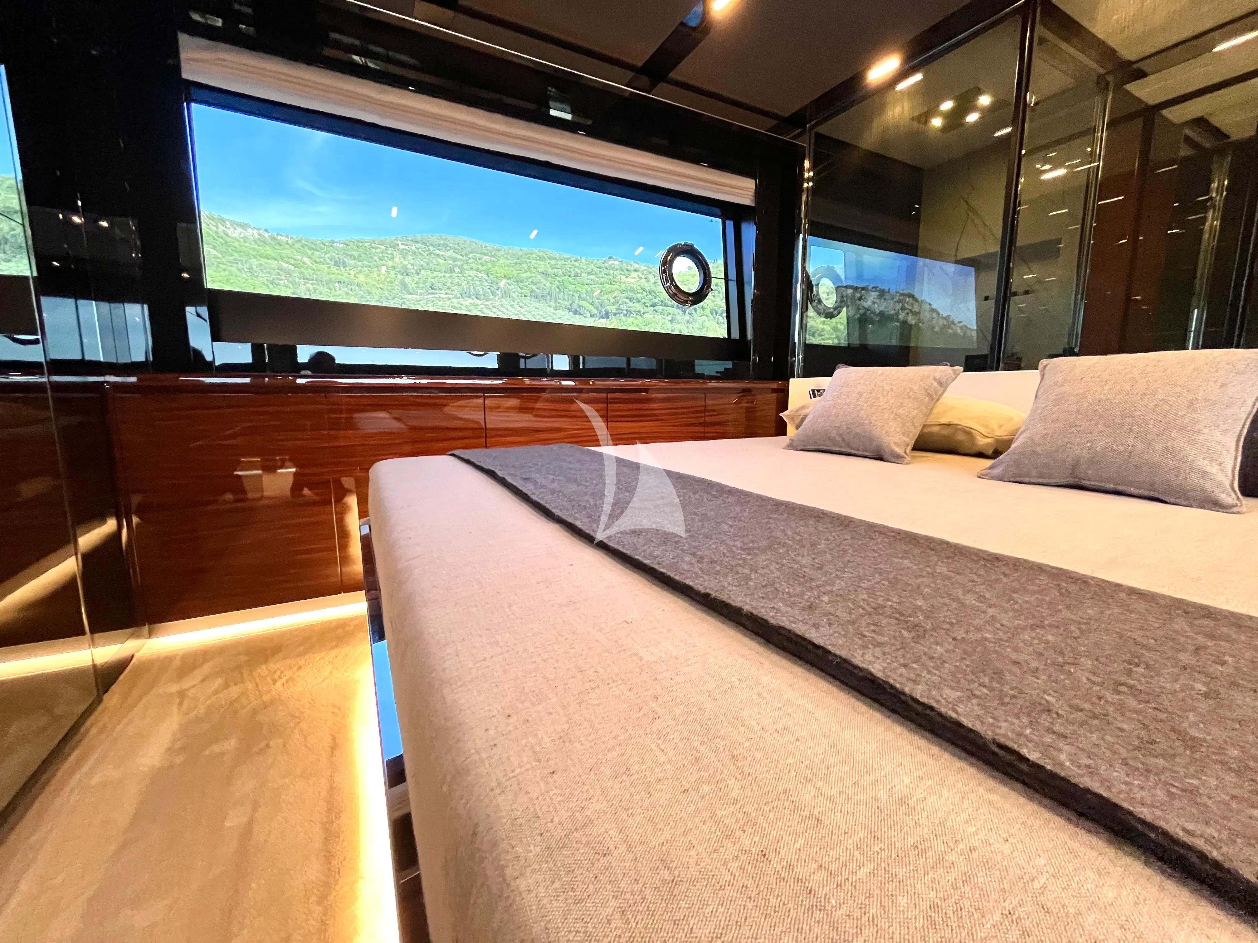levante_yacht