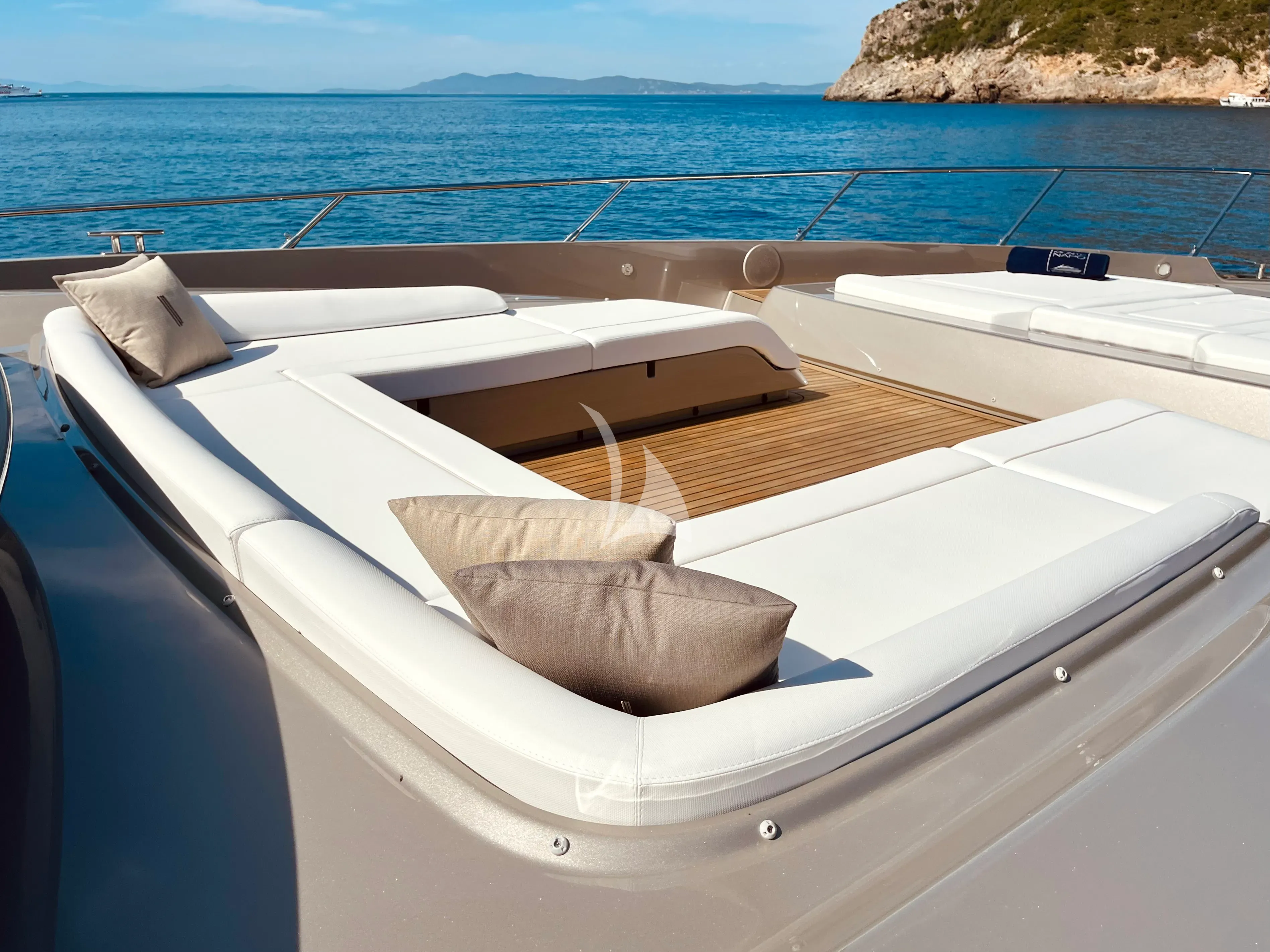 levante_yacht